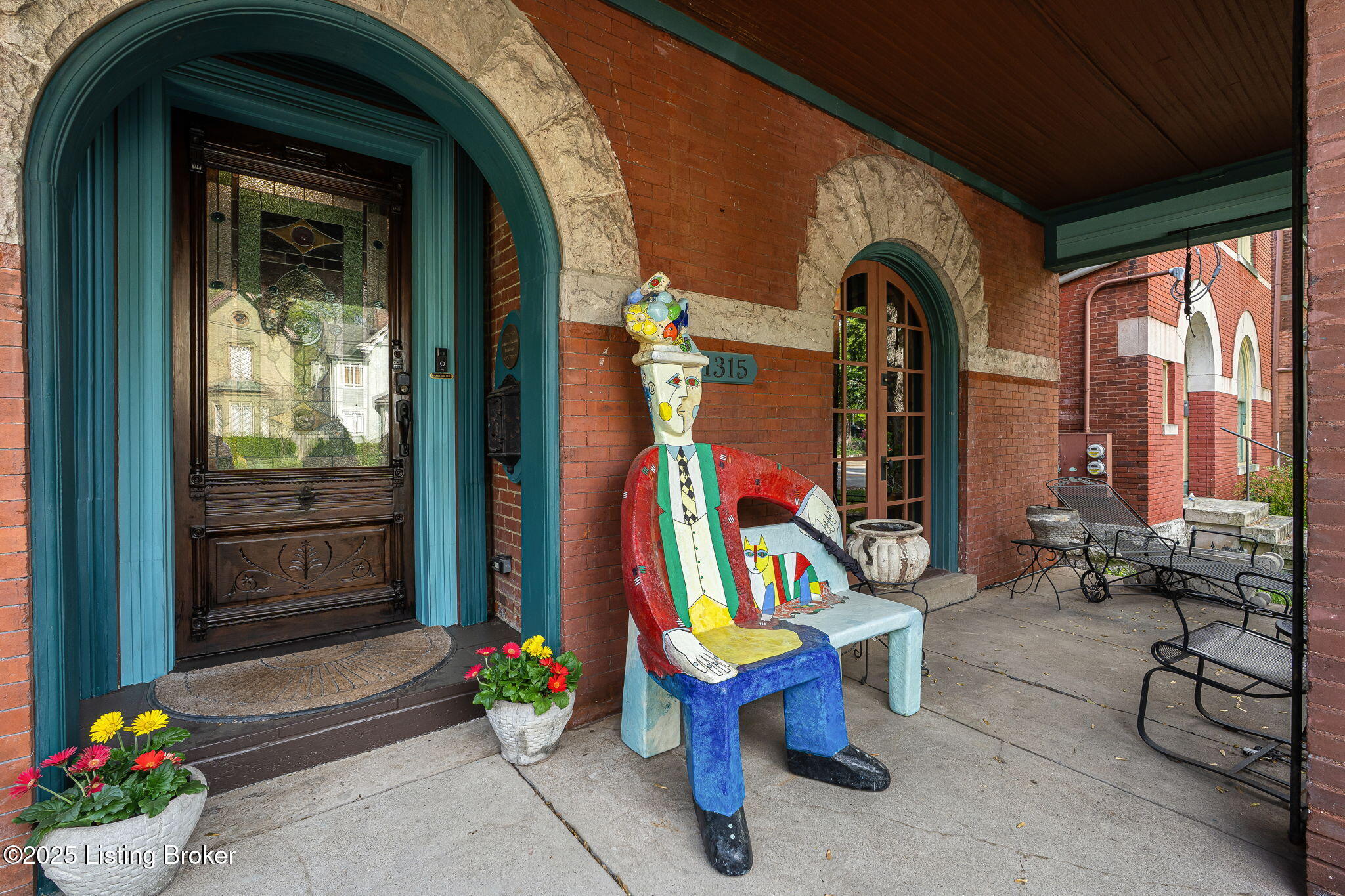 1315 S 1st St, Louisville