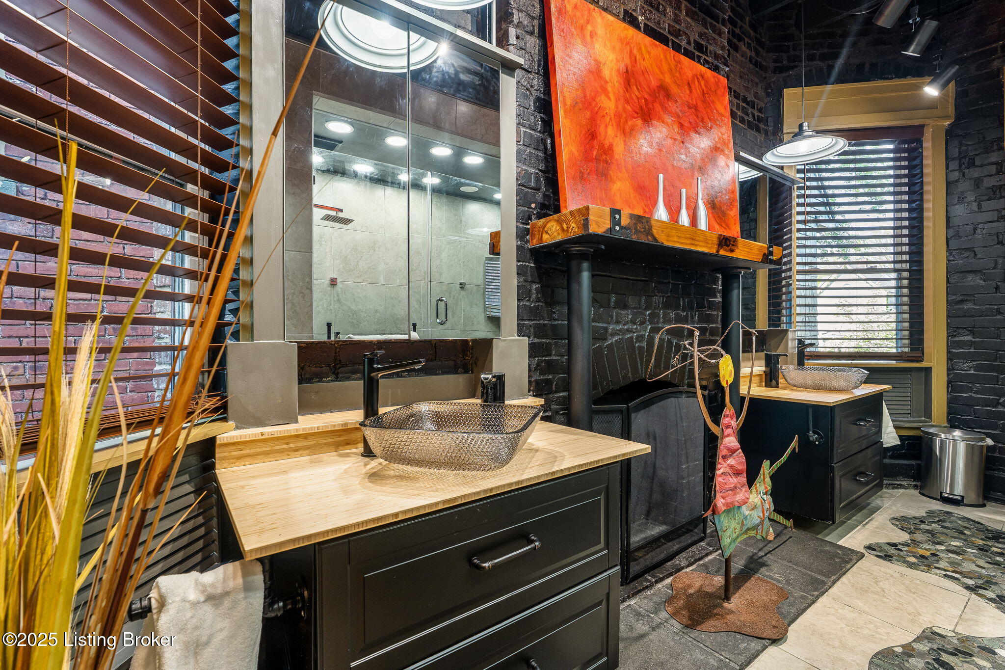 1315 S 1st St, Louisville