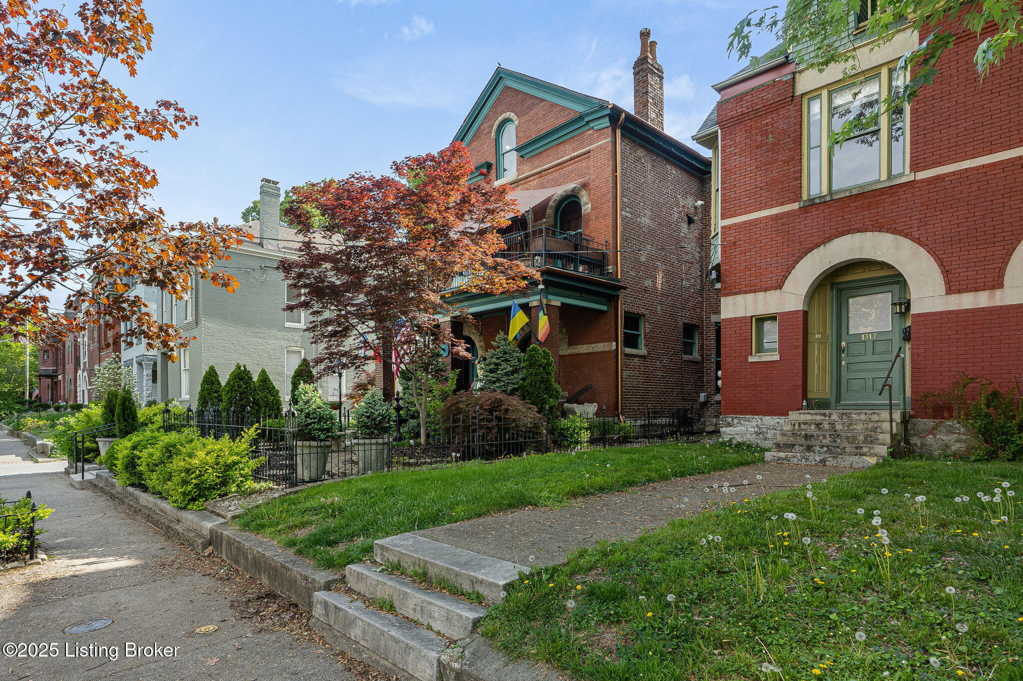 1315 S 1st St, Louisville