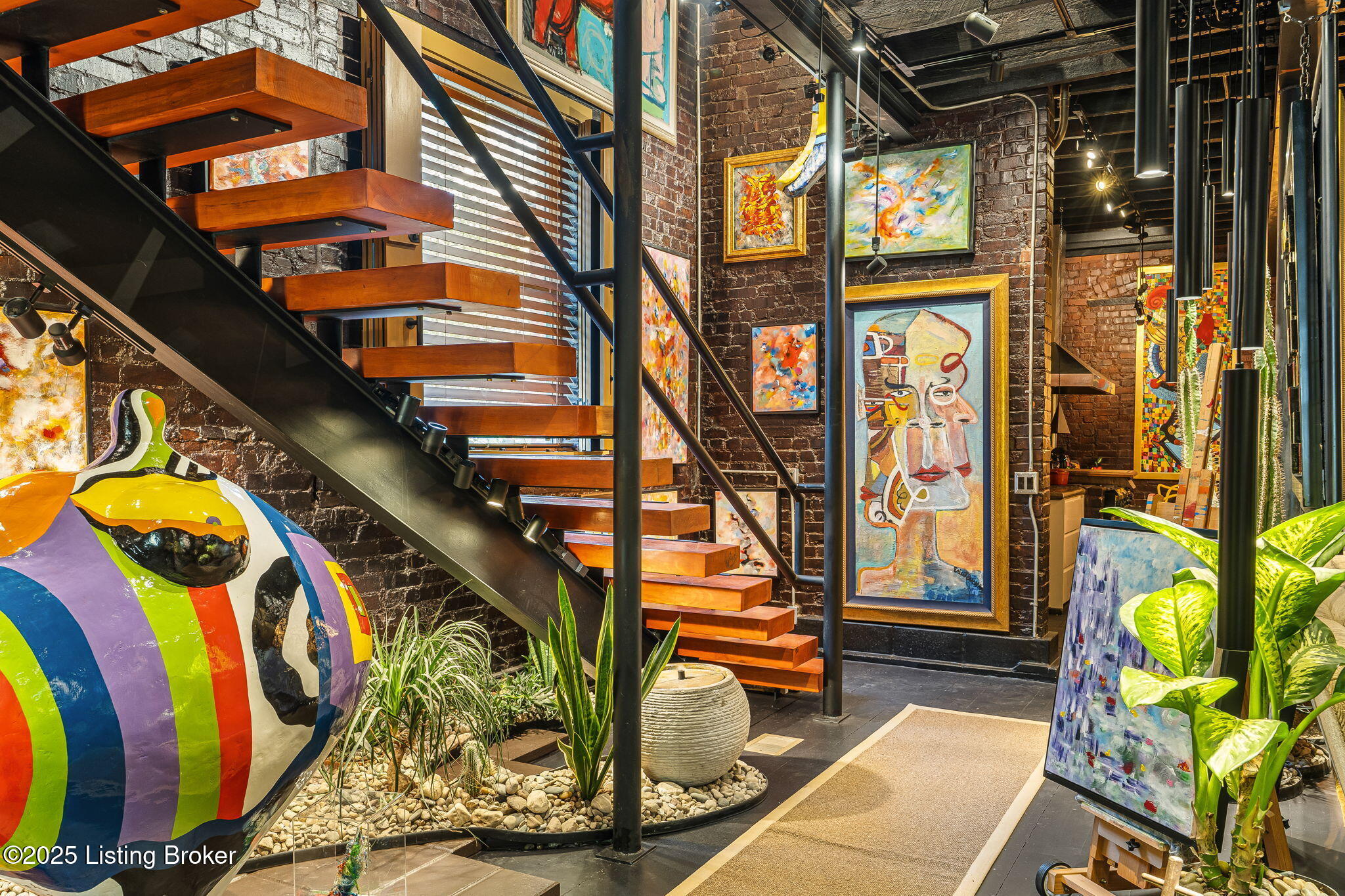 1315 S 1st St, Louisville