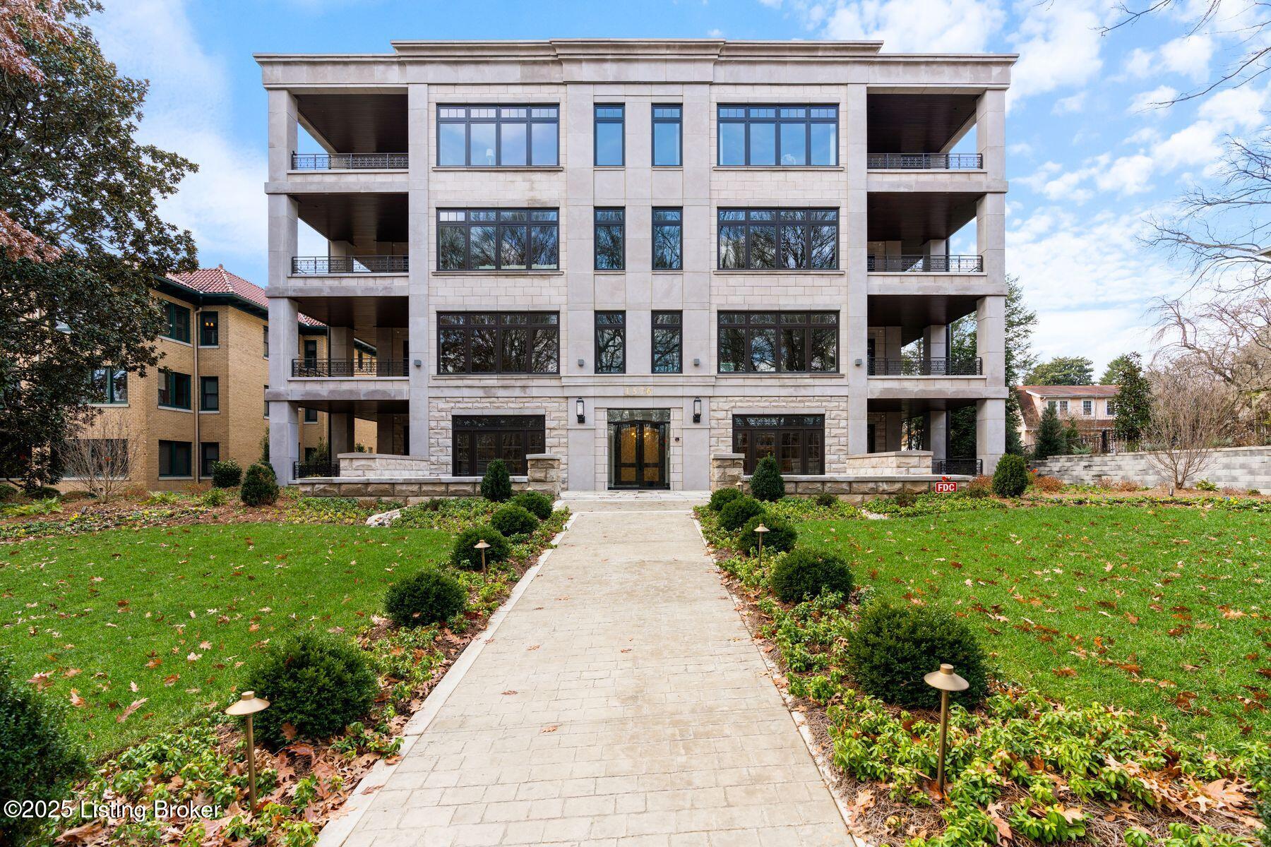 1576 Cherokee Rd, 1