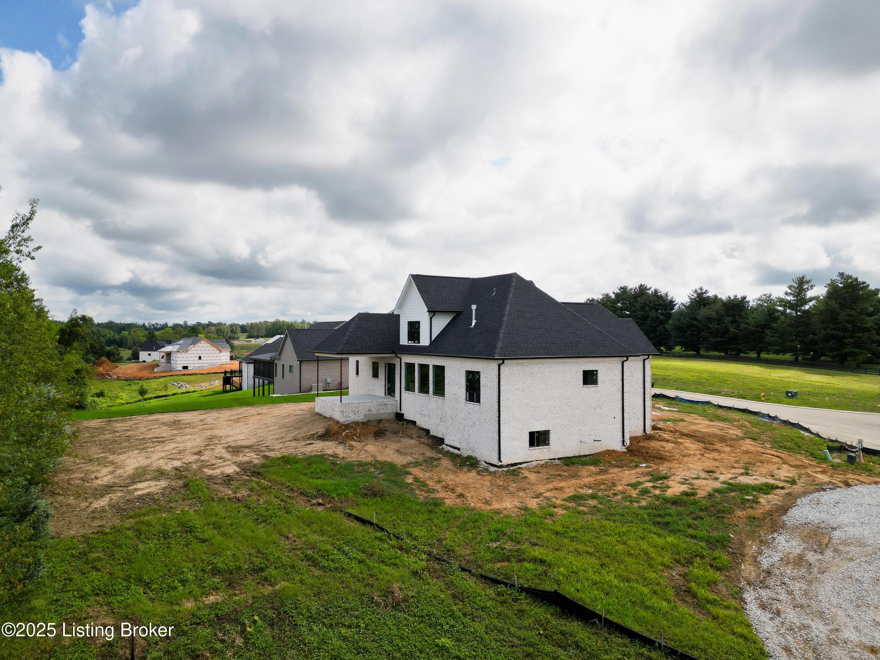 2716 Adenmore Ct