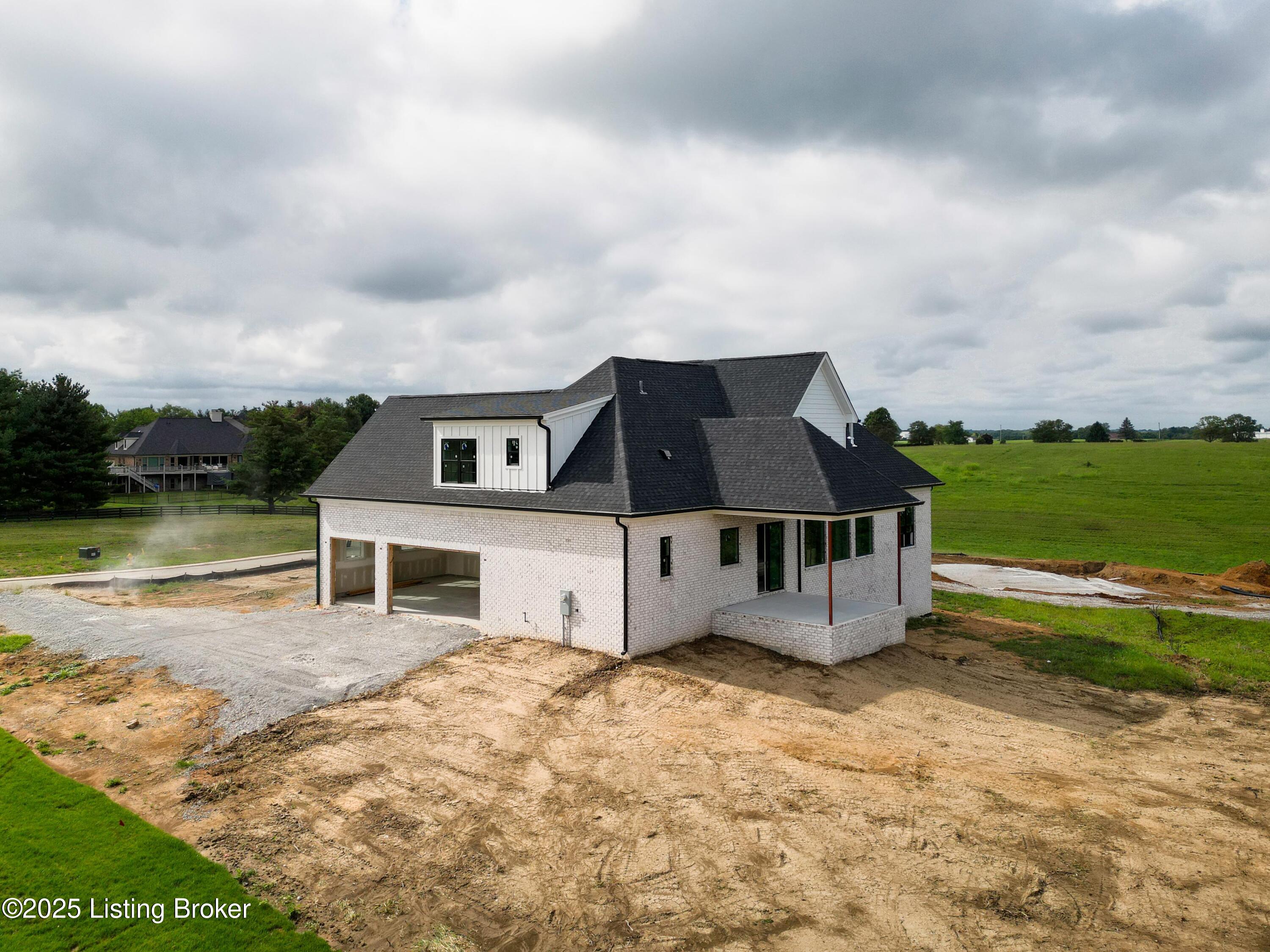 2716 Adenmore Ct