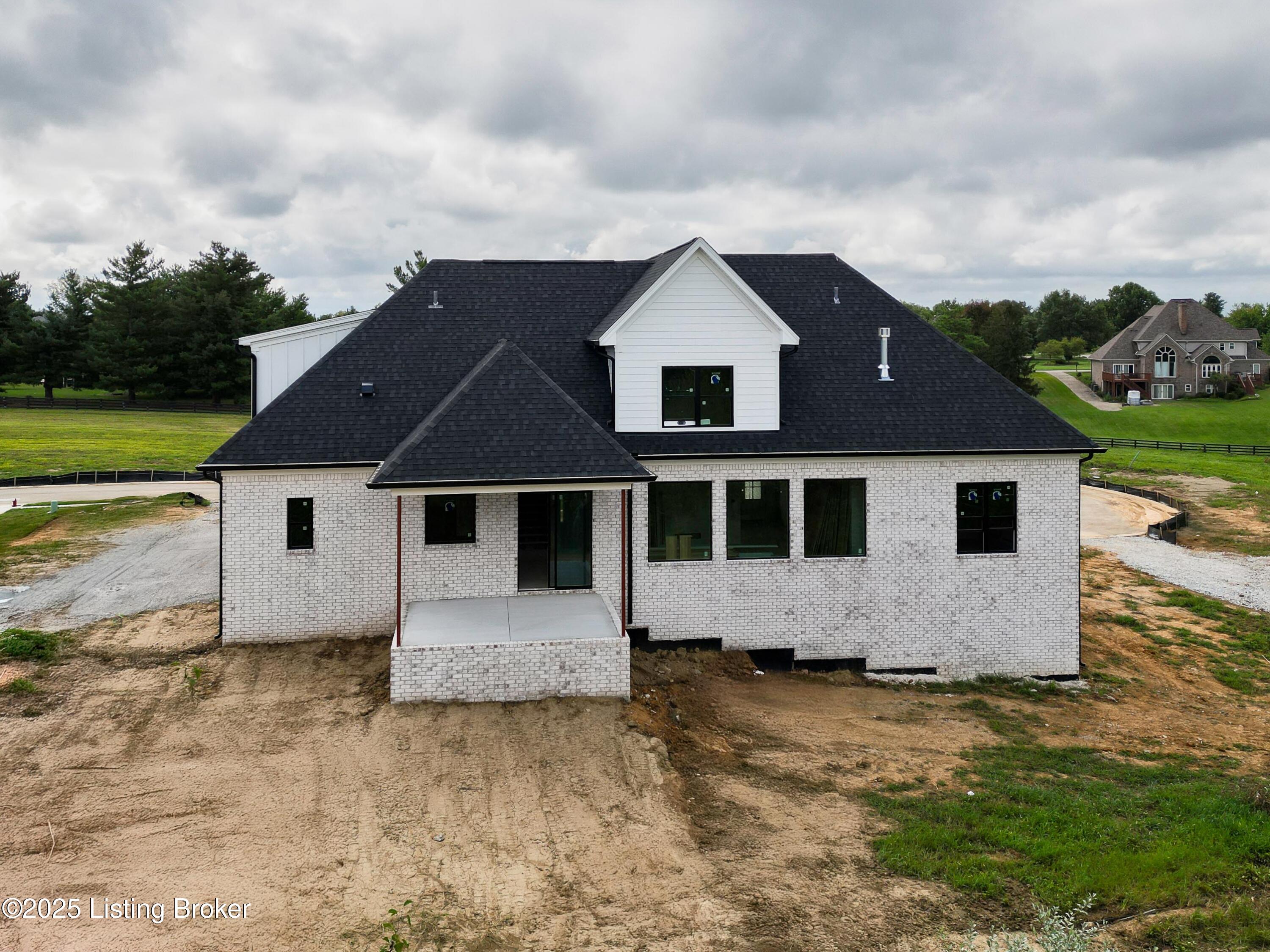 2716 Adenmore Ct
