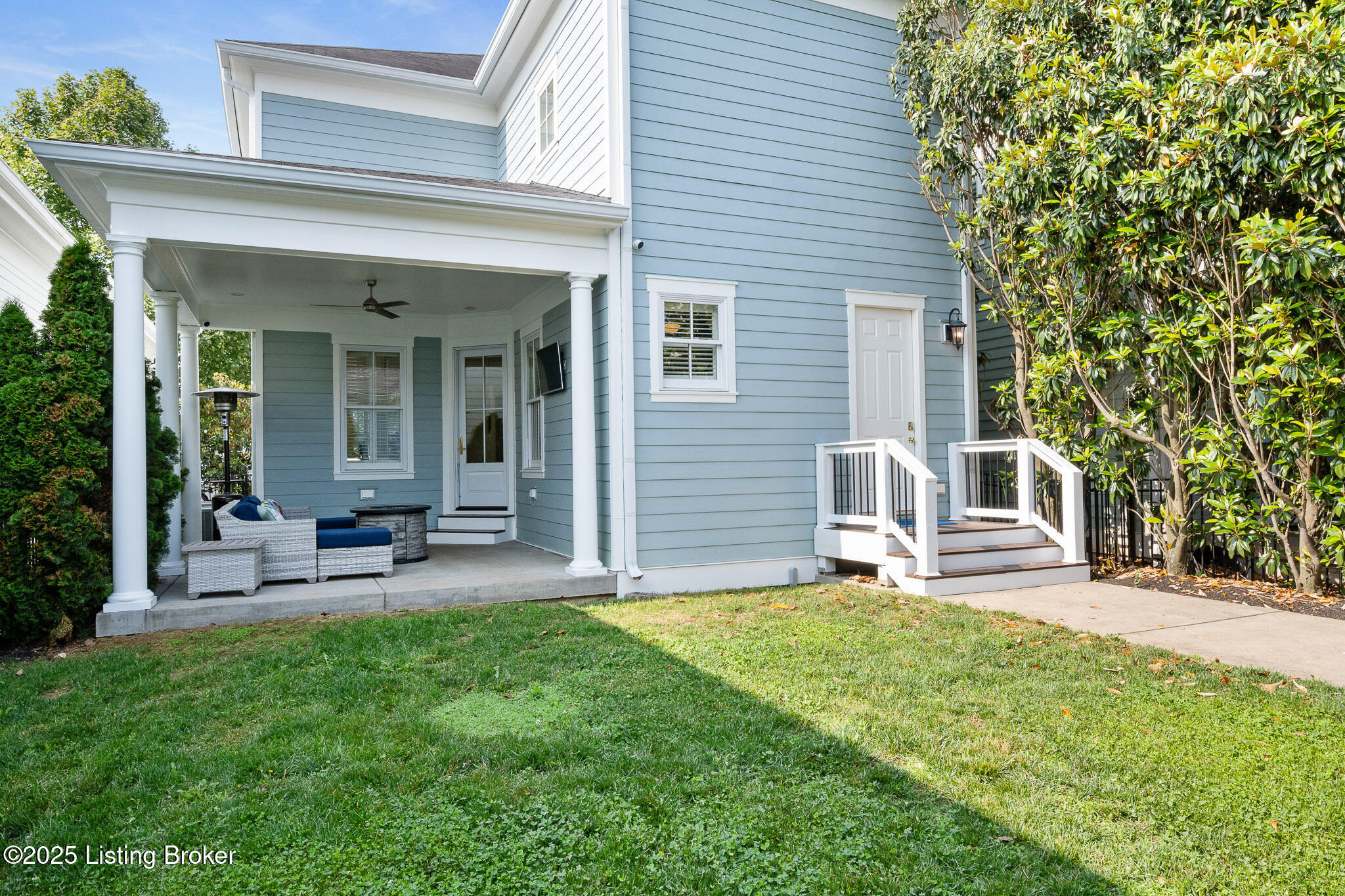 8804 Featherbell Blvd