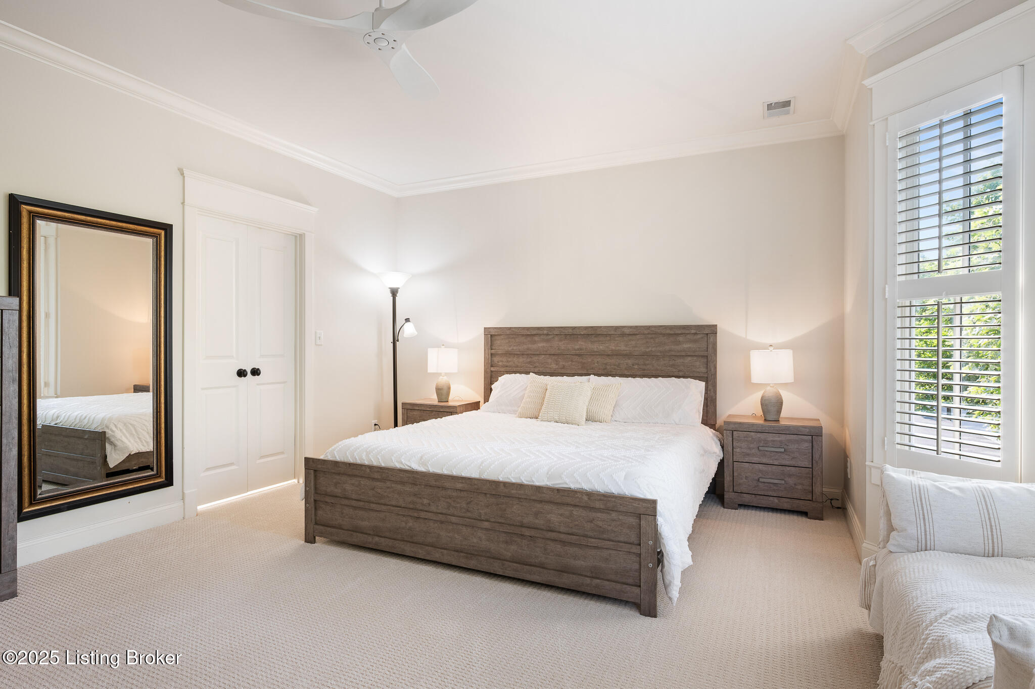 8804 Featherbell Blvd