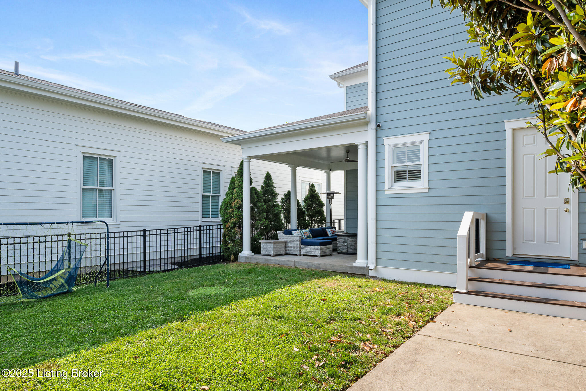 8804 Featherbell Blvd