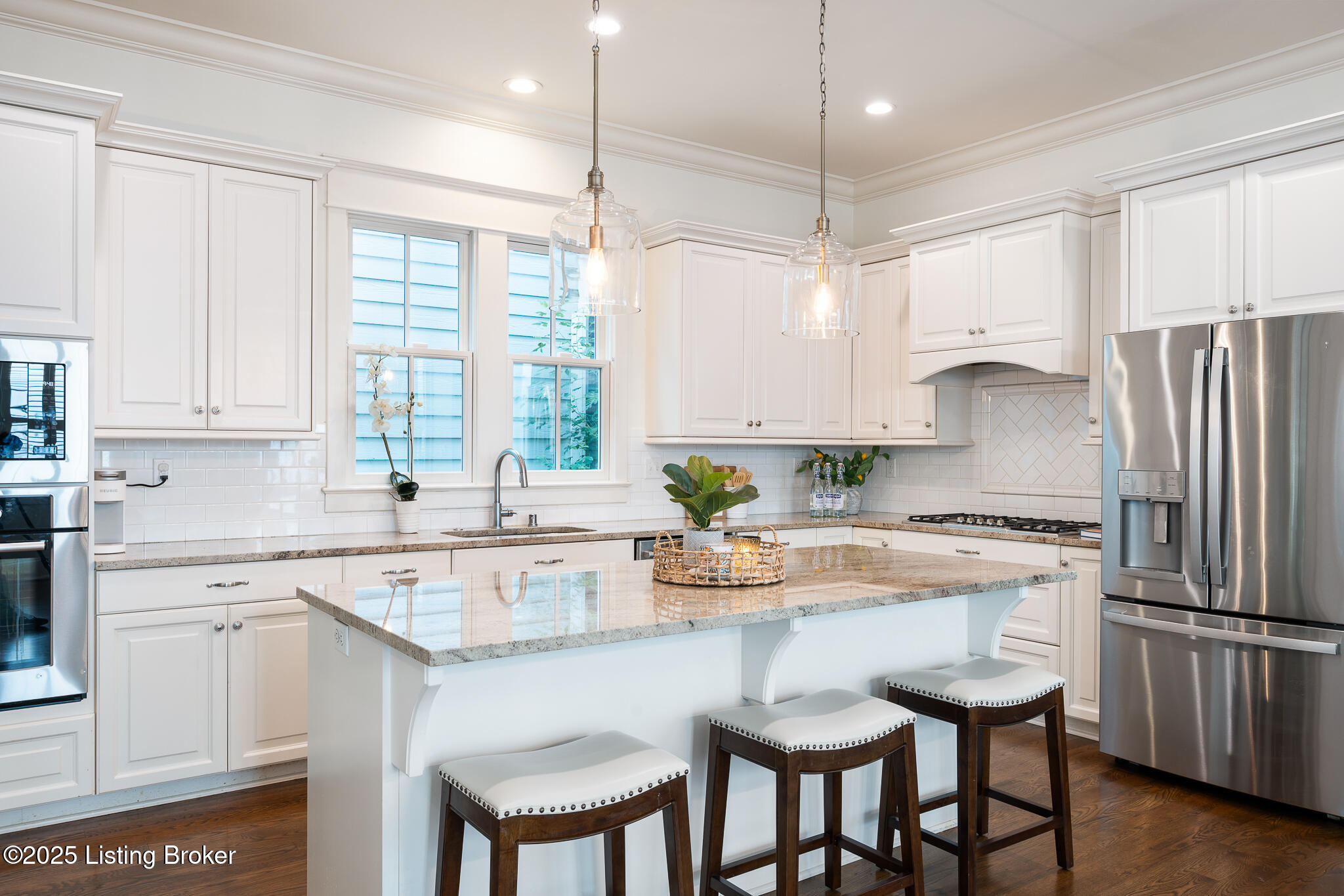 8804 Featherbell Blvd