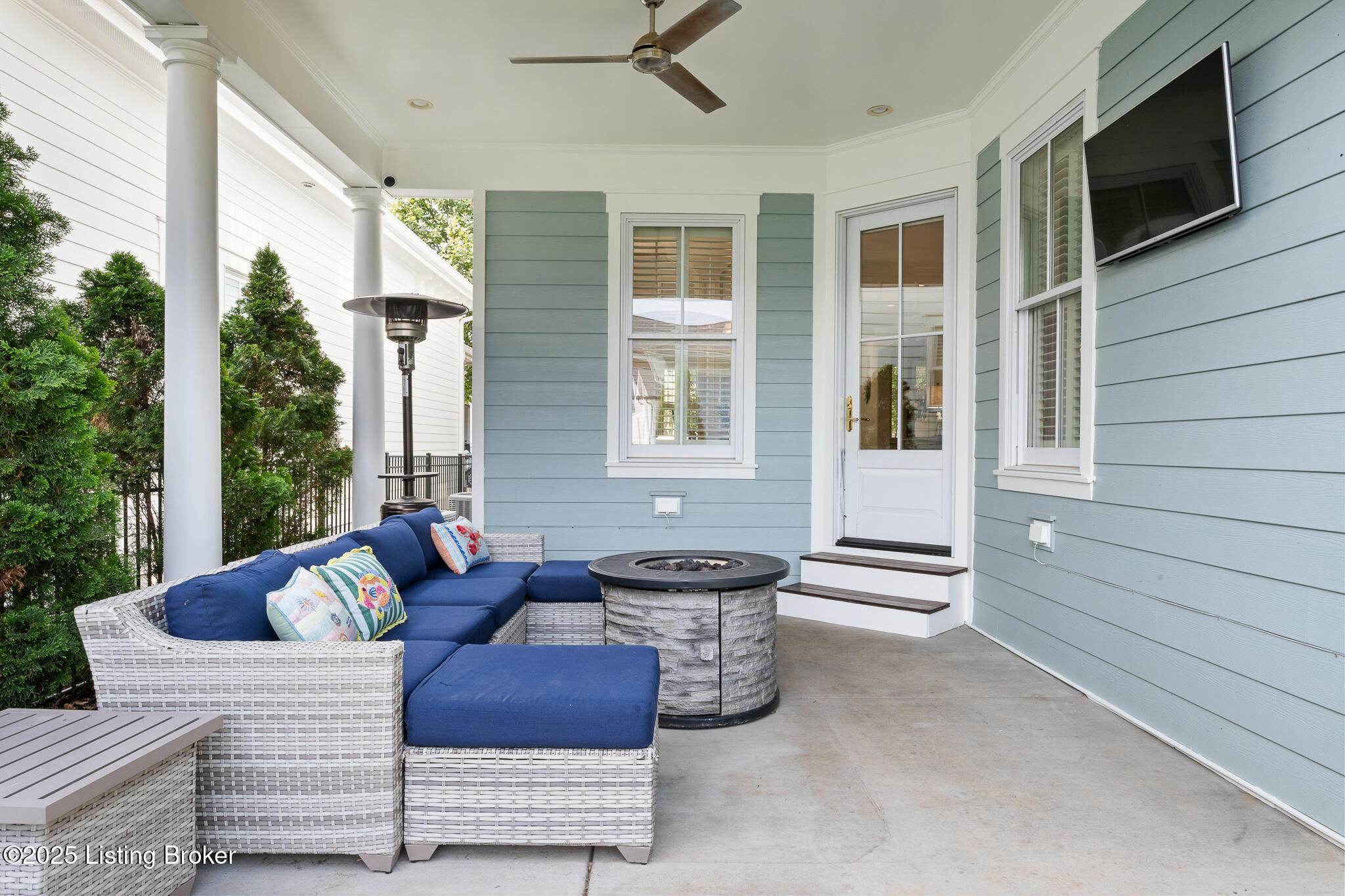 8804 Featherbell Blvd