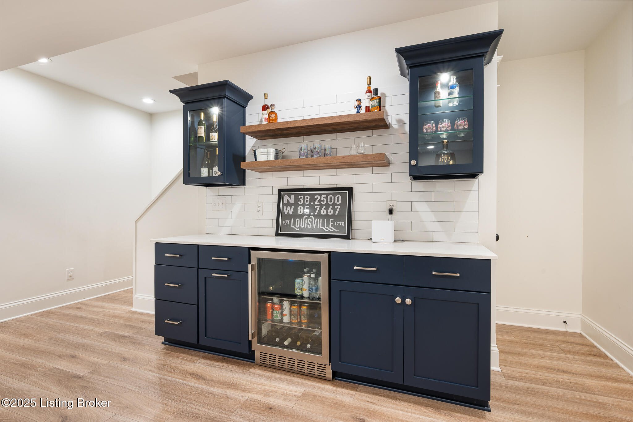 8804 Featherbell Blvd