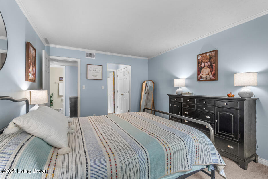 6711 Gunston Ln, H10