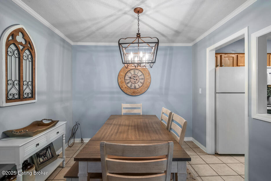 6711 Gunston Ln, H10