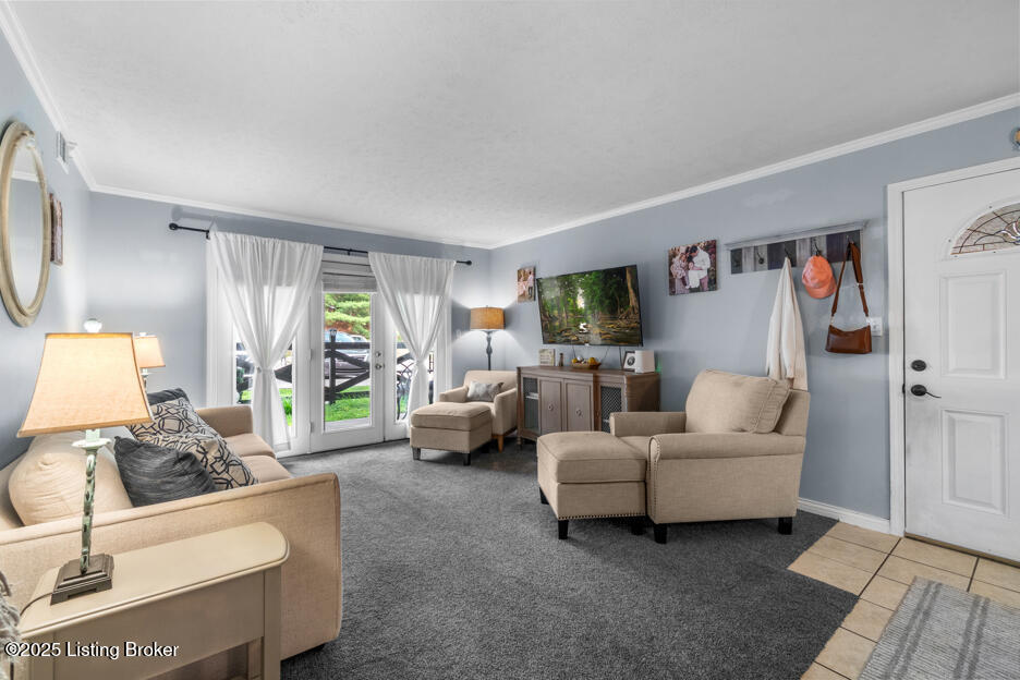 6711 Gunston Ln, H10