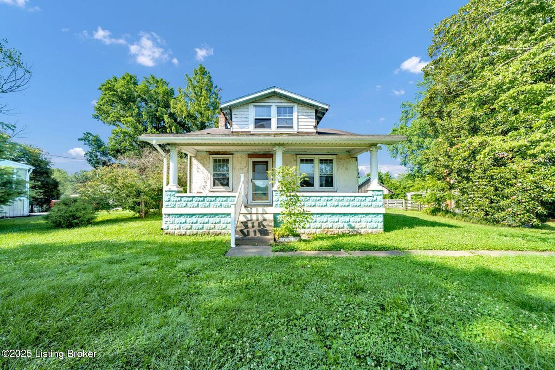 8118 Watterson Trail