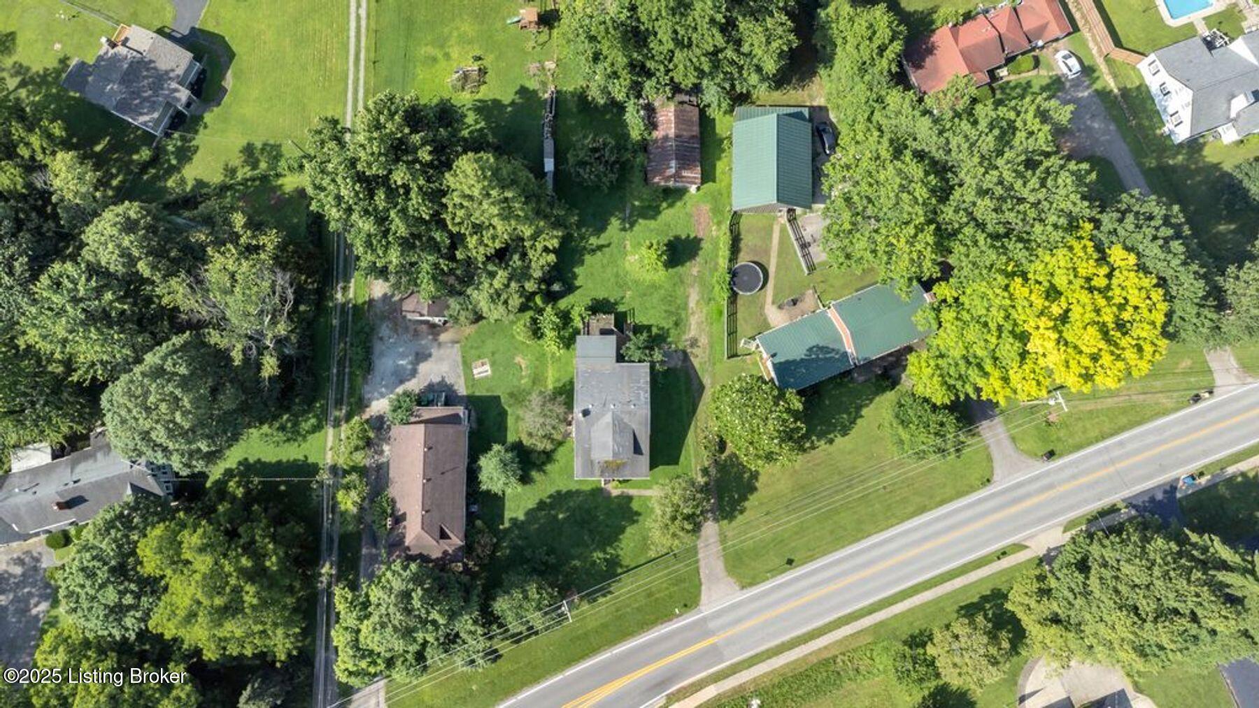 8118 Watterson Trail