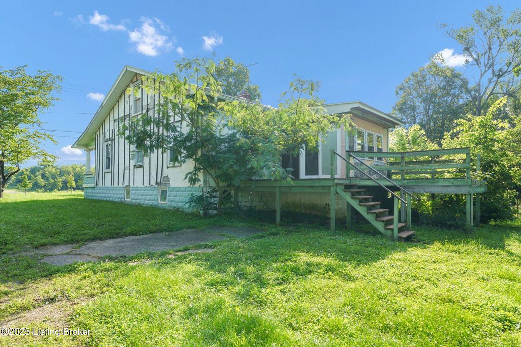 8118 Watterson Trail