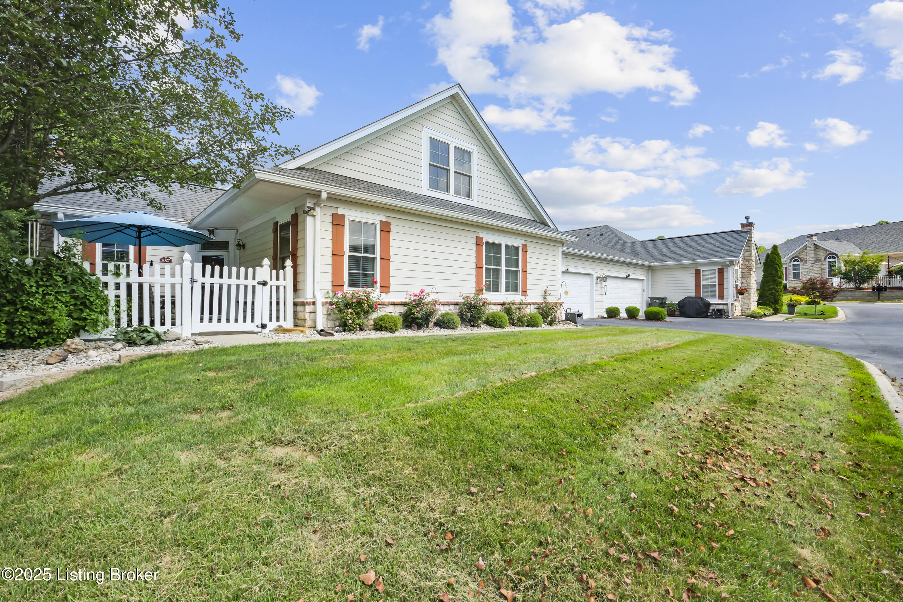4327 Pinnacle View Pl