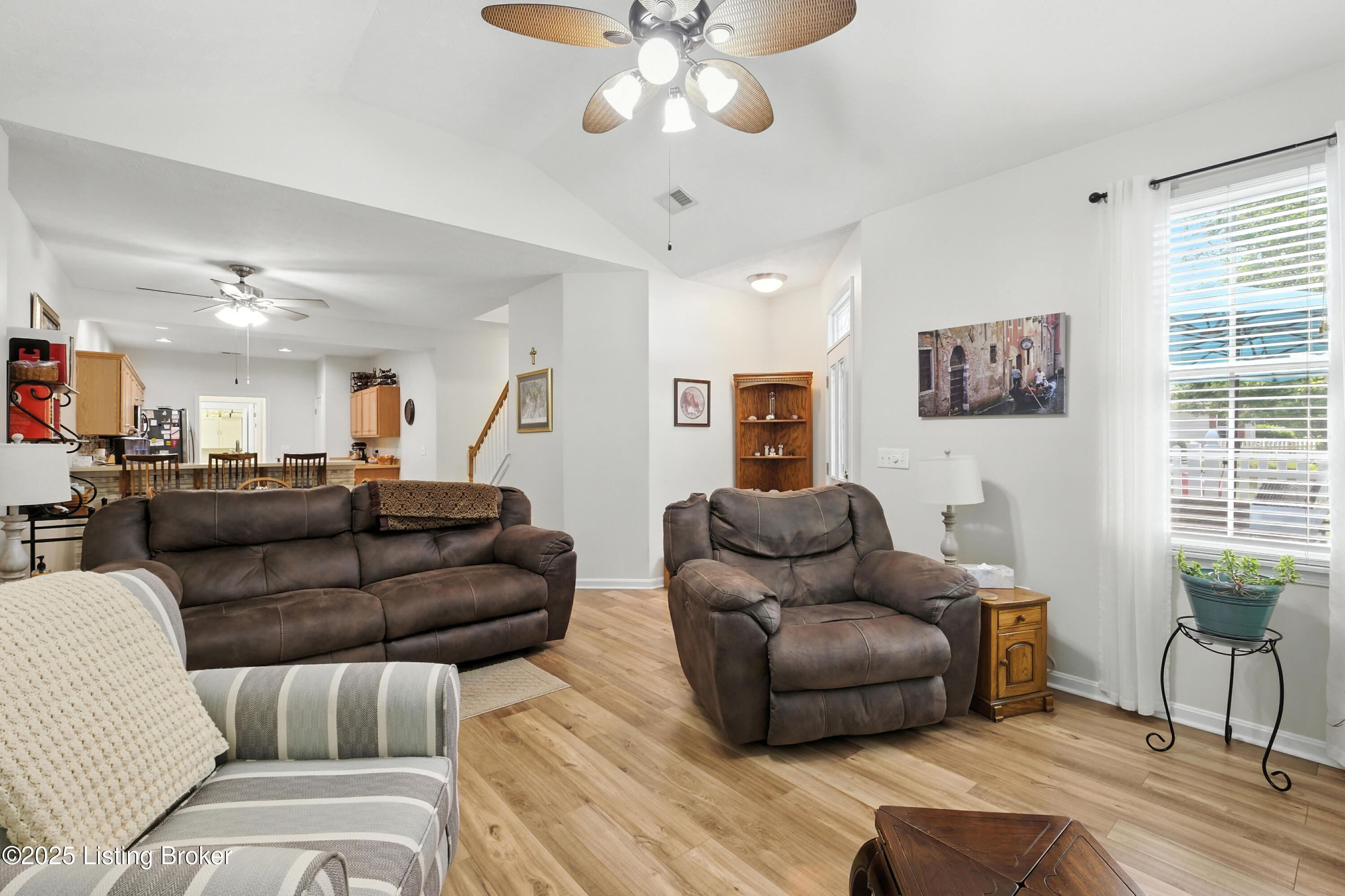 4327 Pinnacle View Pl