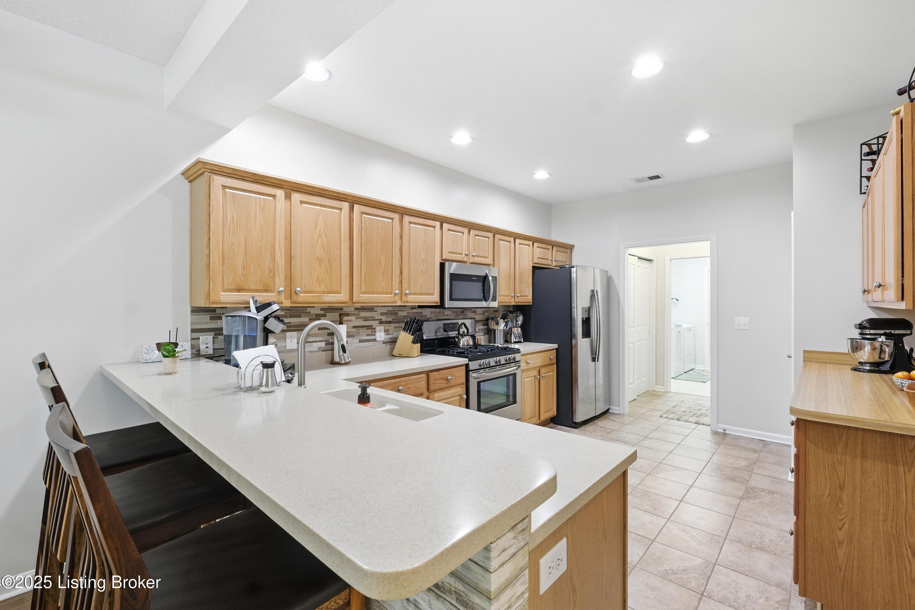 4327 Pinnacle View Pl