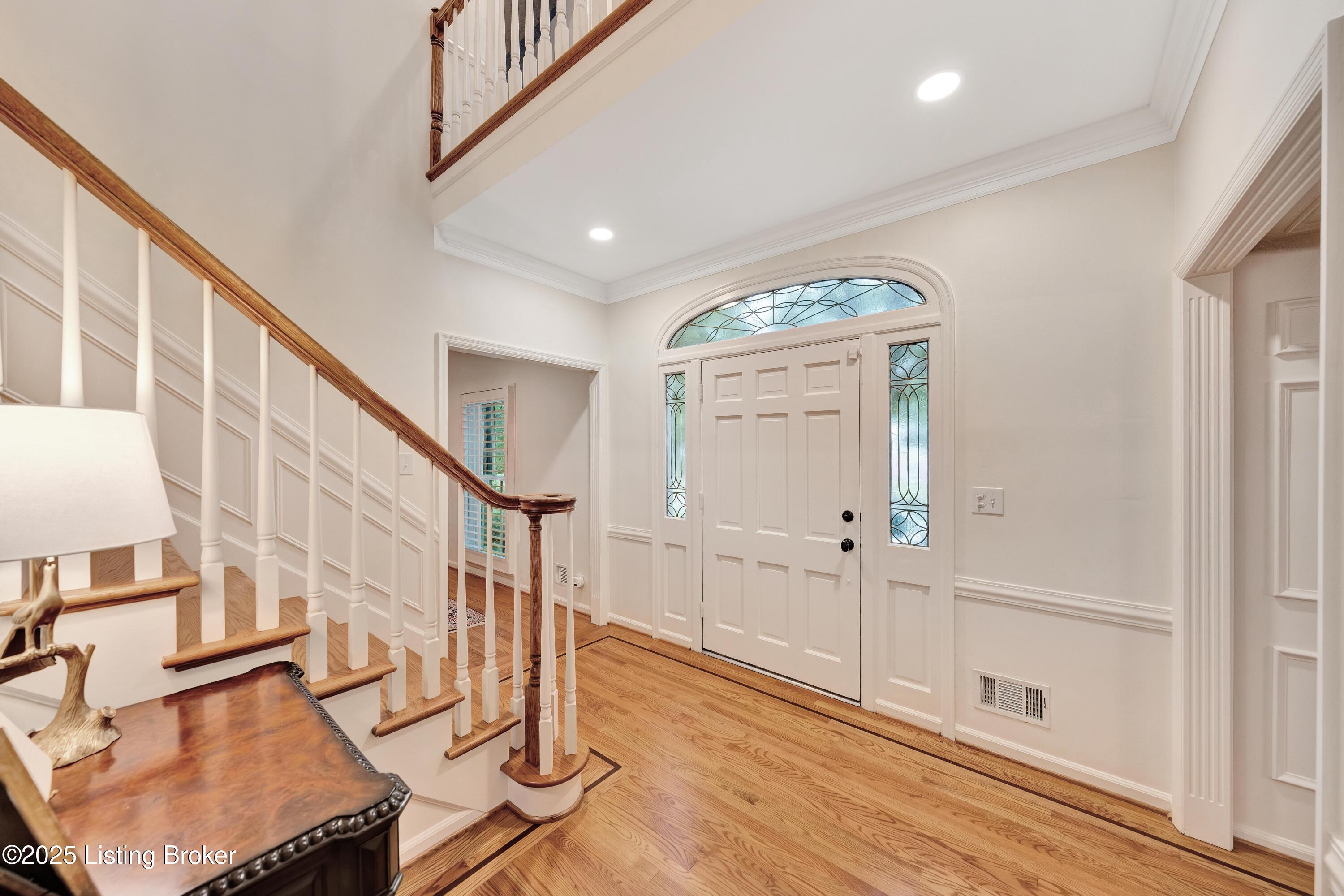 912 Albemarle Ct