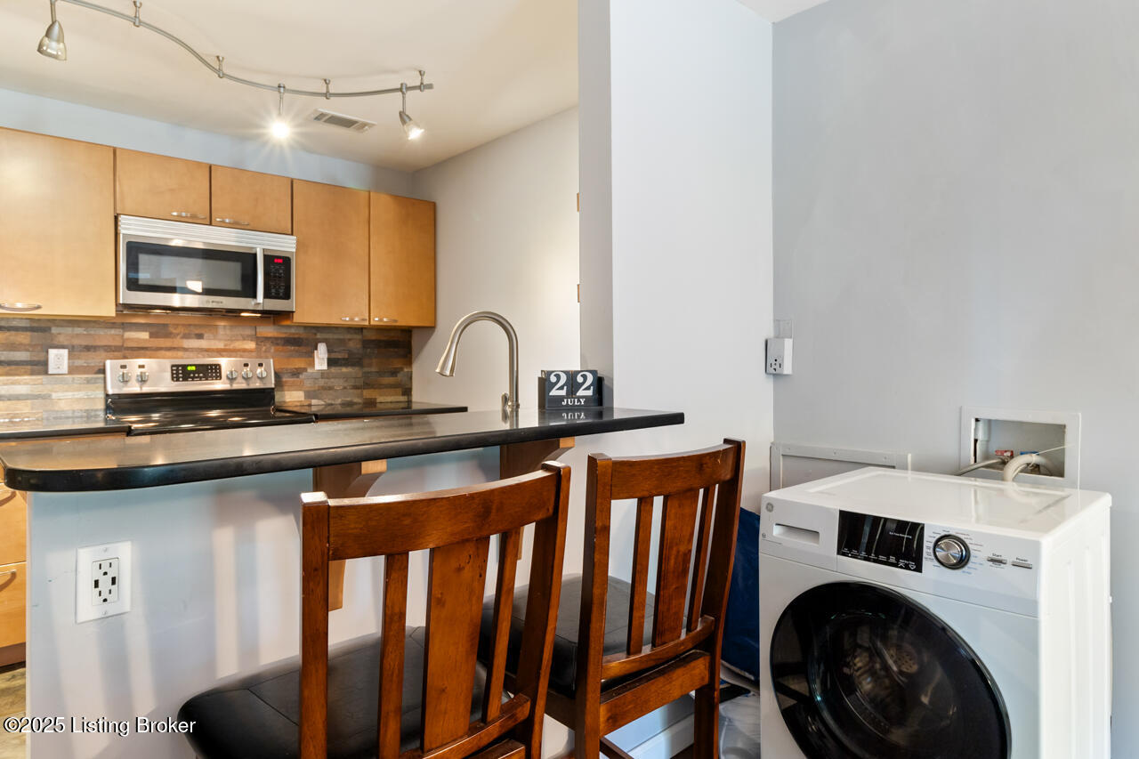 2505 Brownsboro Rd, E2