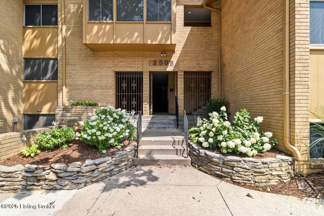 2505 Brownsboro Rd, E2