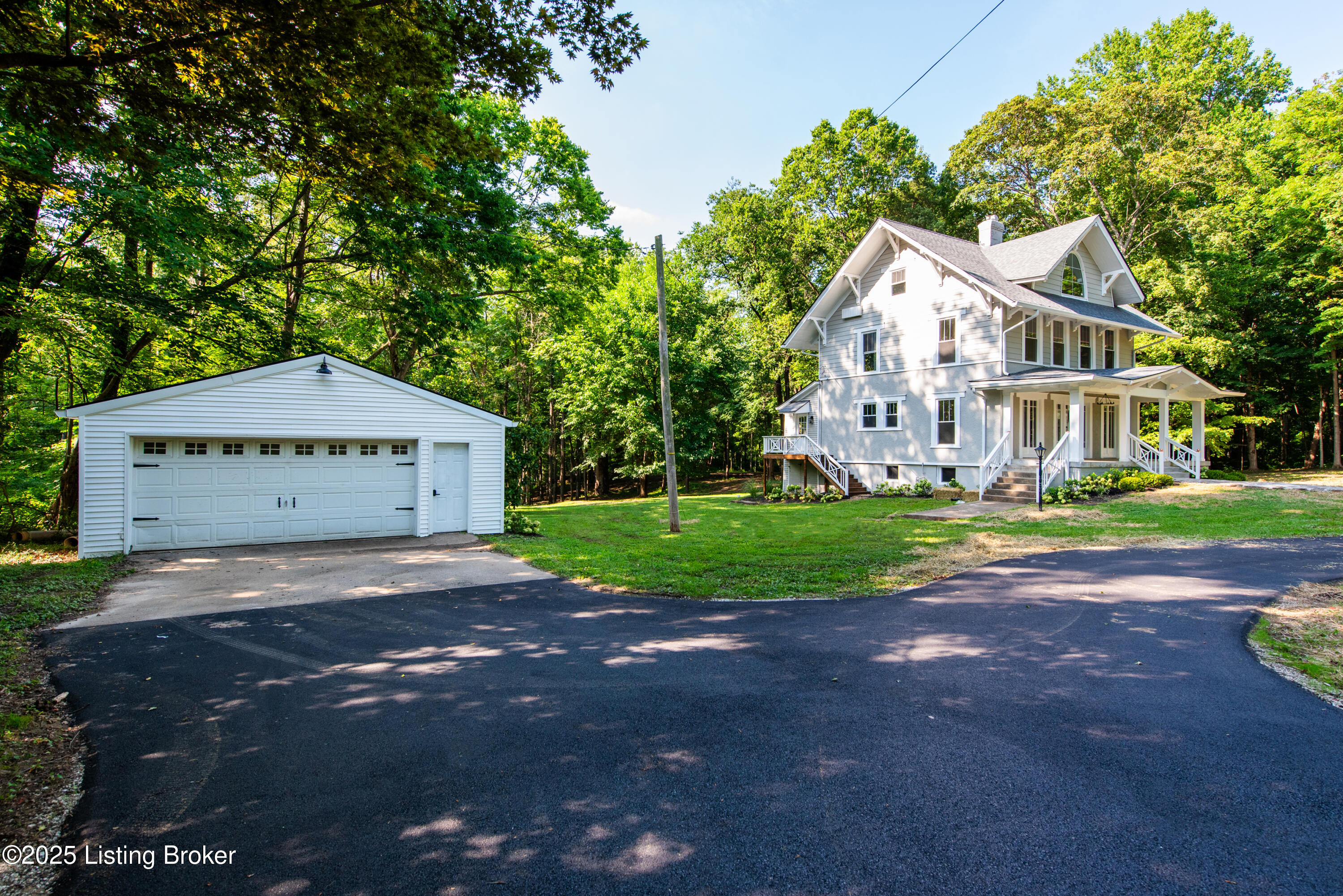 4100 Altawood Ct