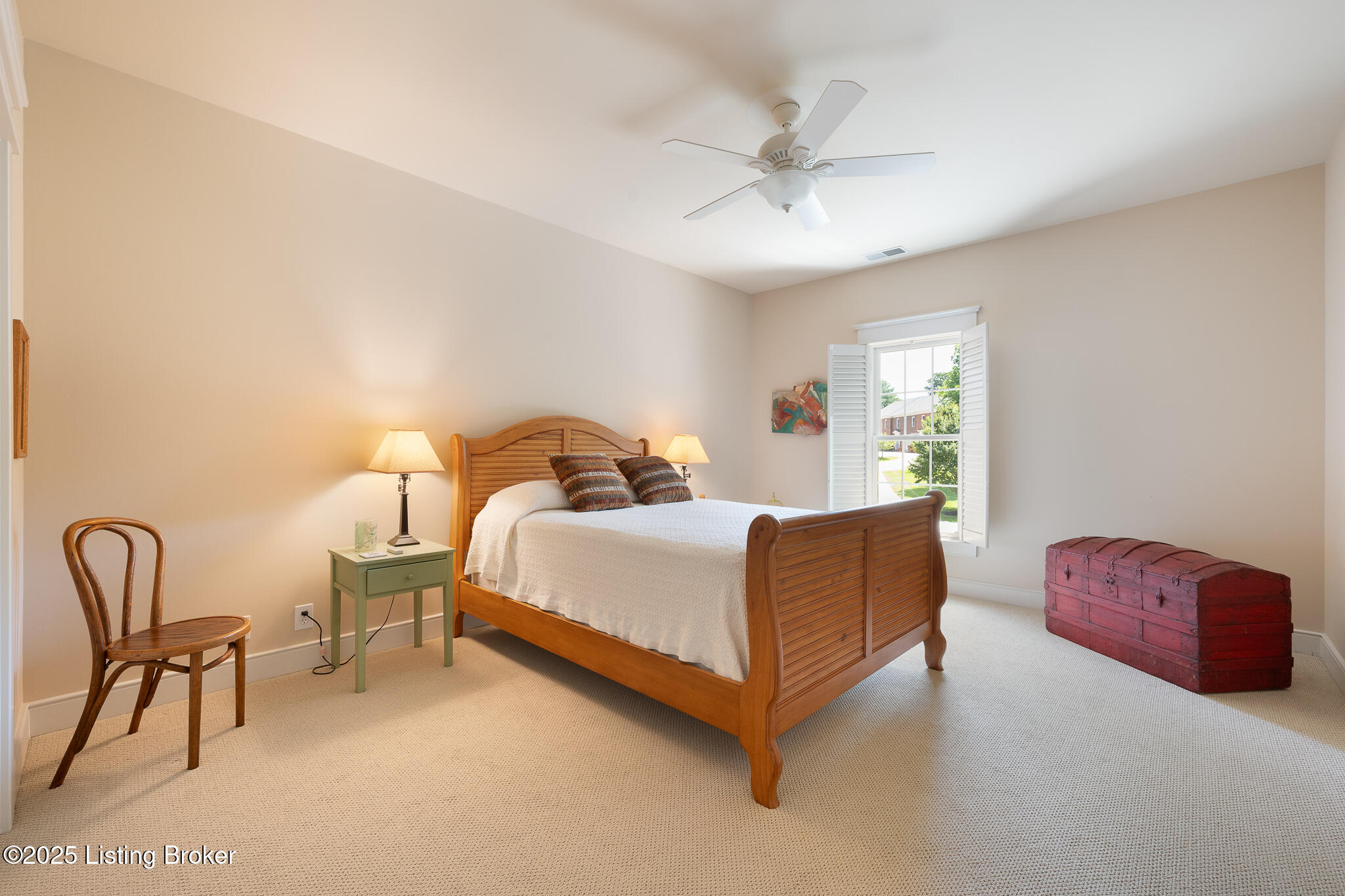 8201 Maris Ct, Louisville