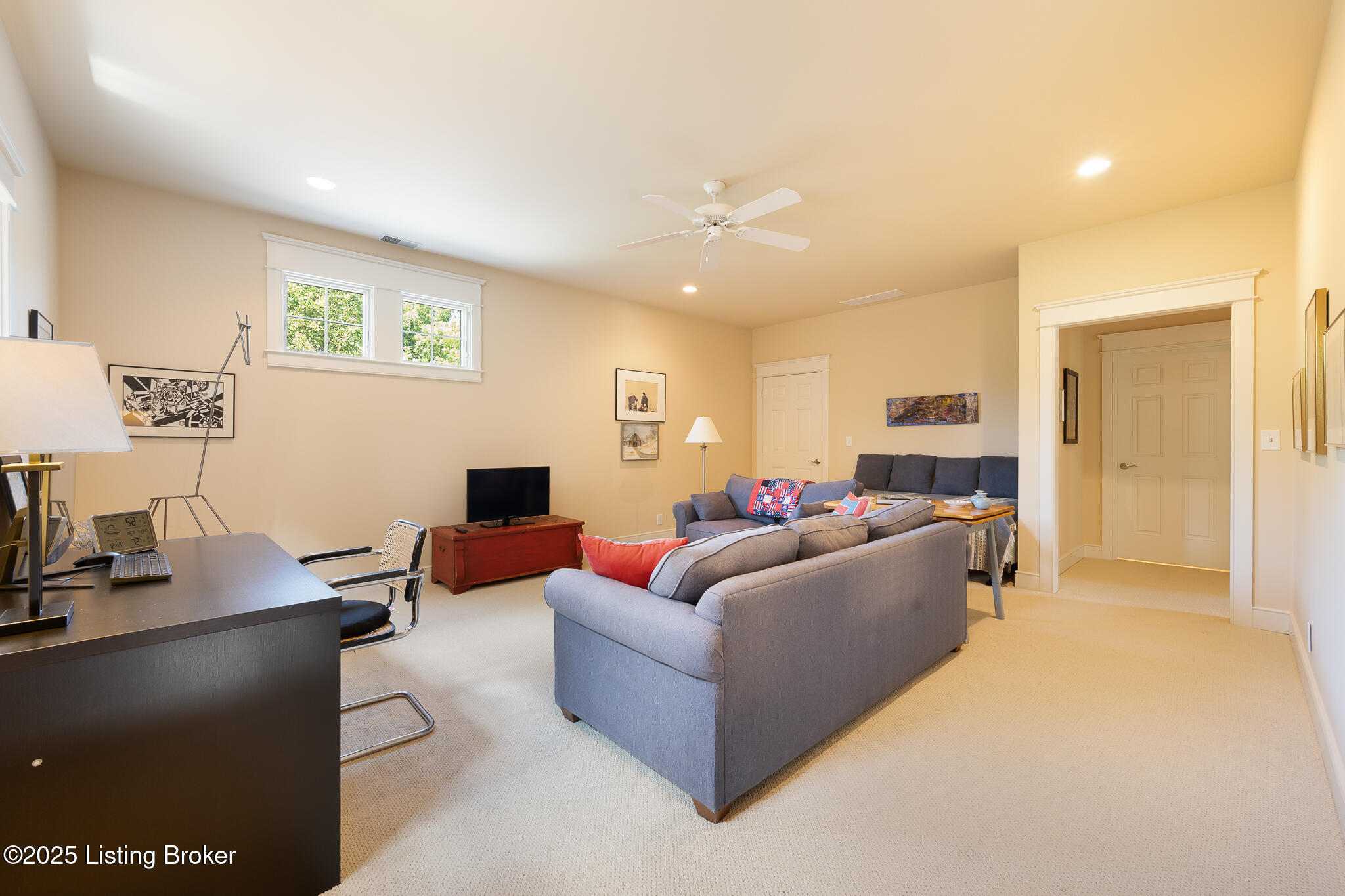 8201 Maris Ct, Louisville