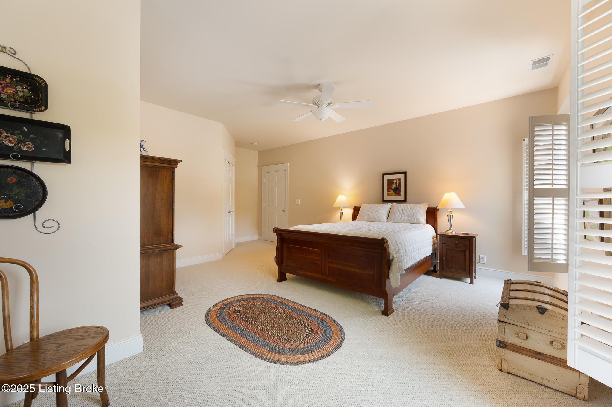 8201 Maris Ct, Louisville