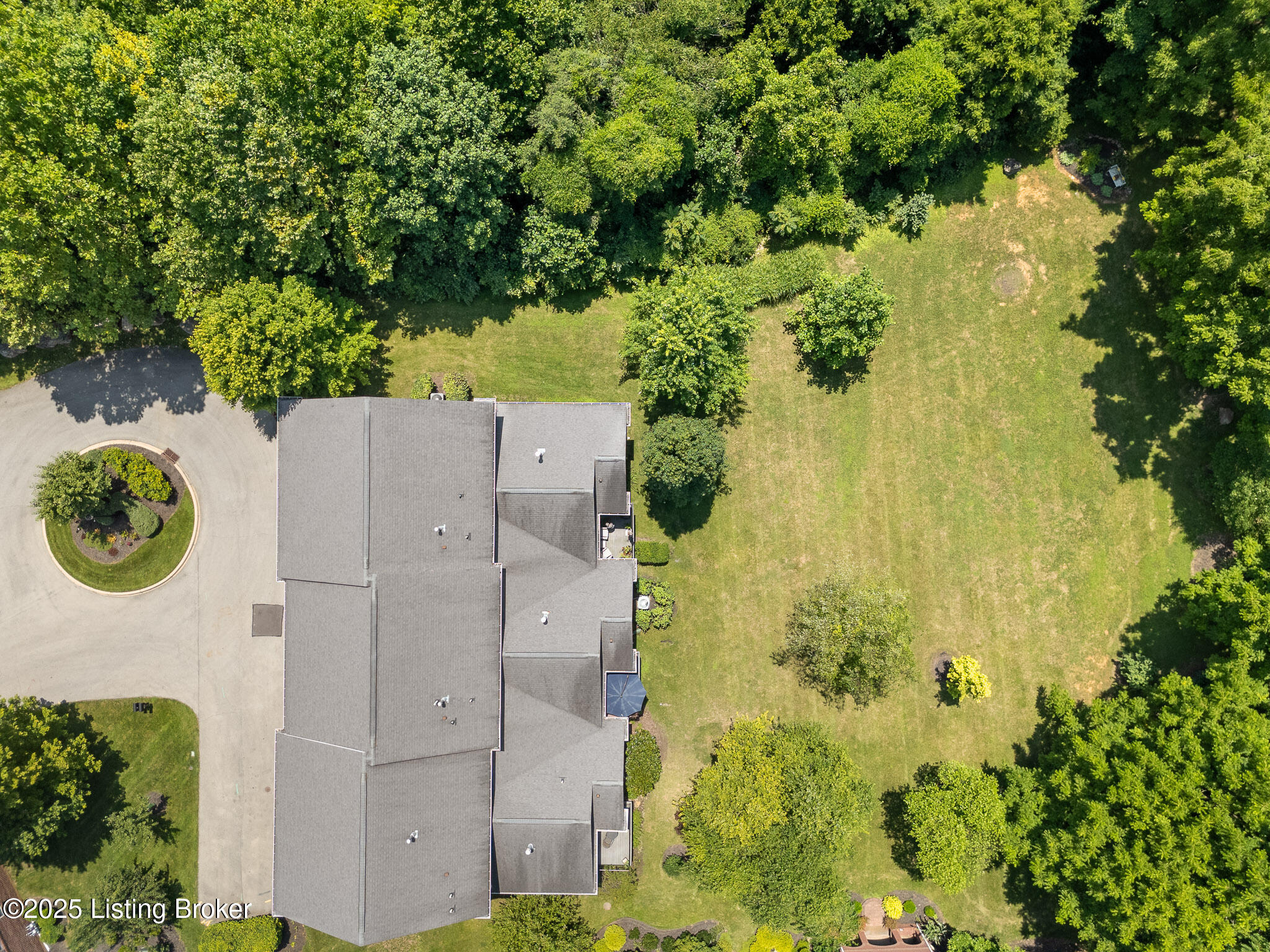 8201 Maris Ct, Louisville