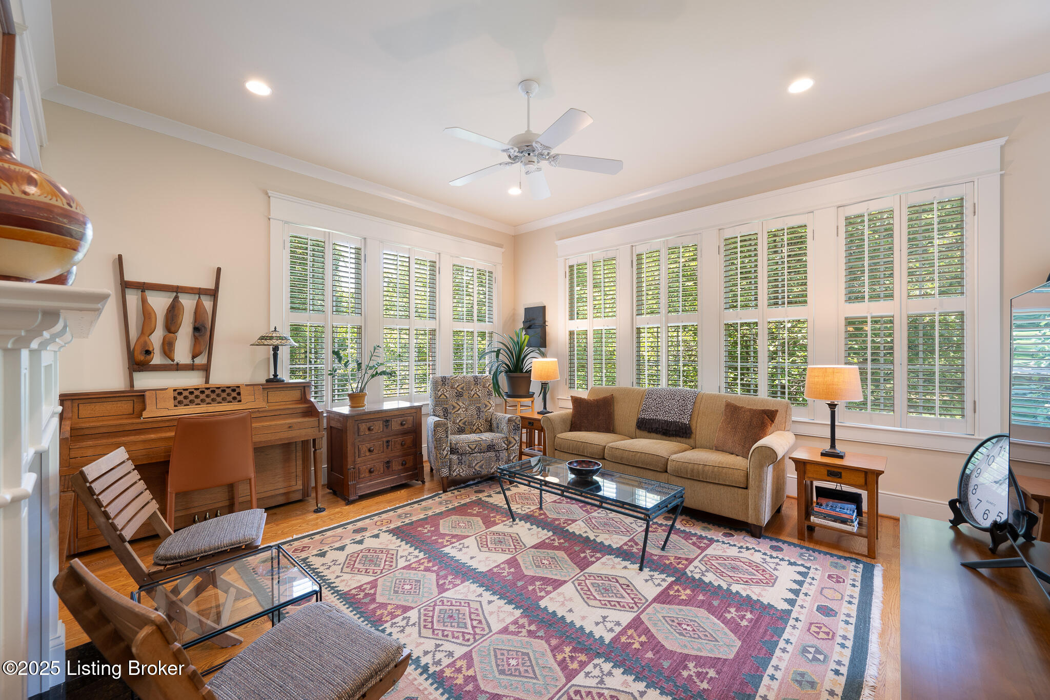 8201 Maris Ct, Louisville