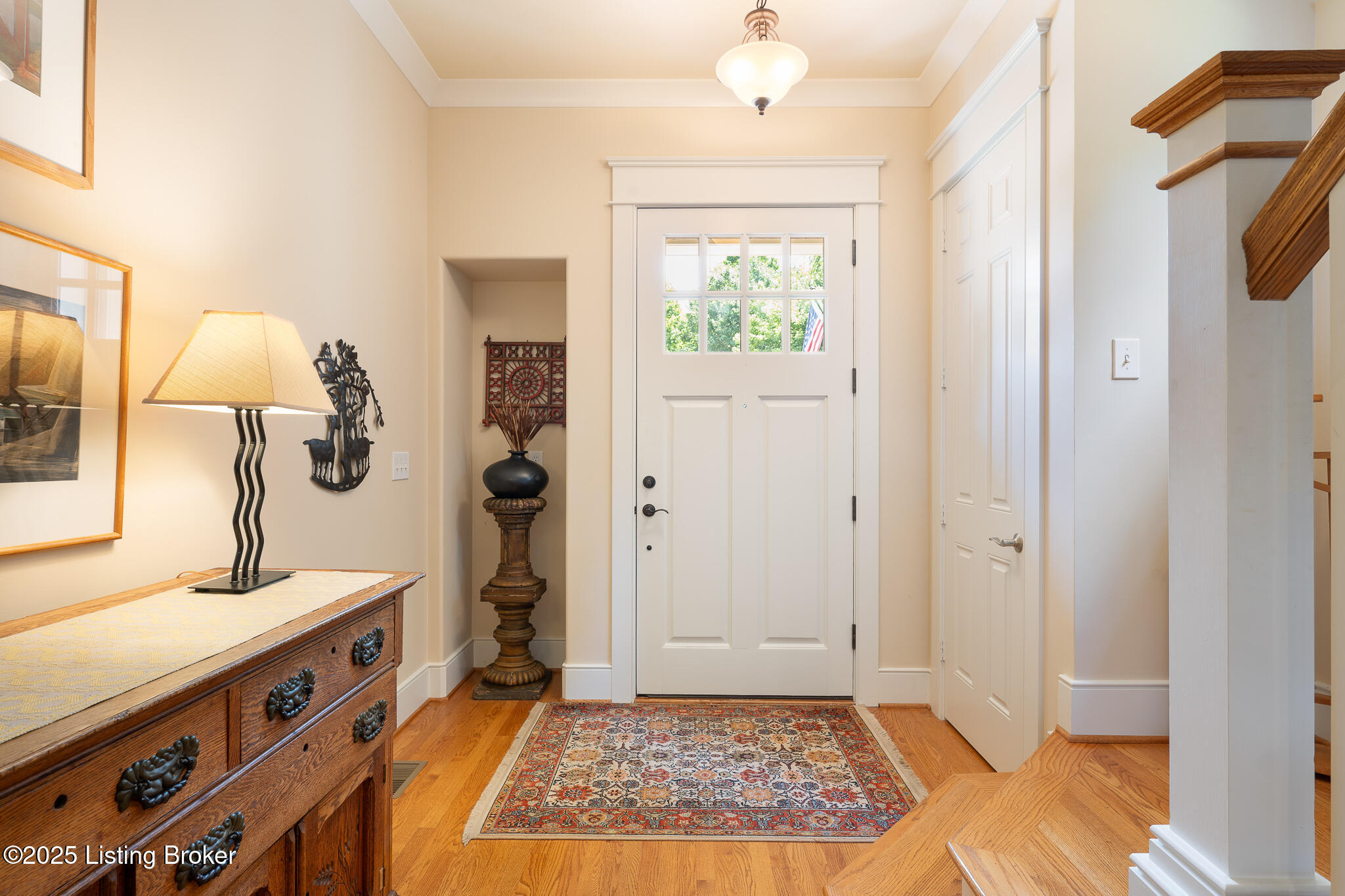 8201 Maris Ct, Louisville