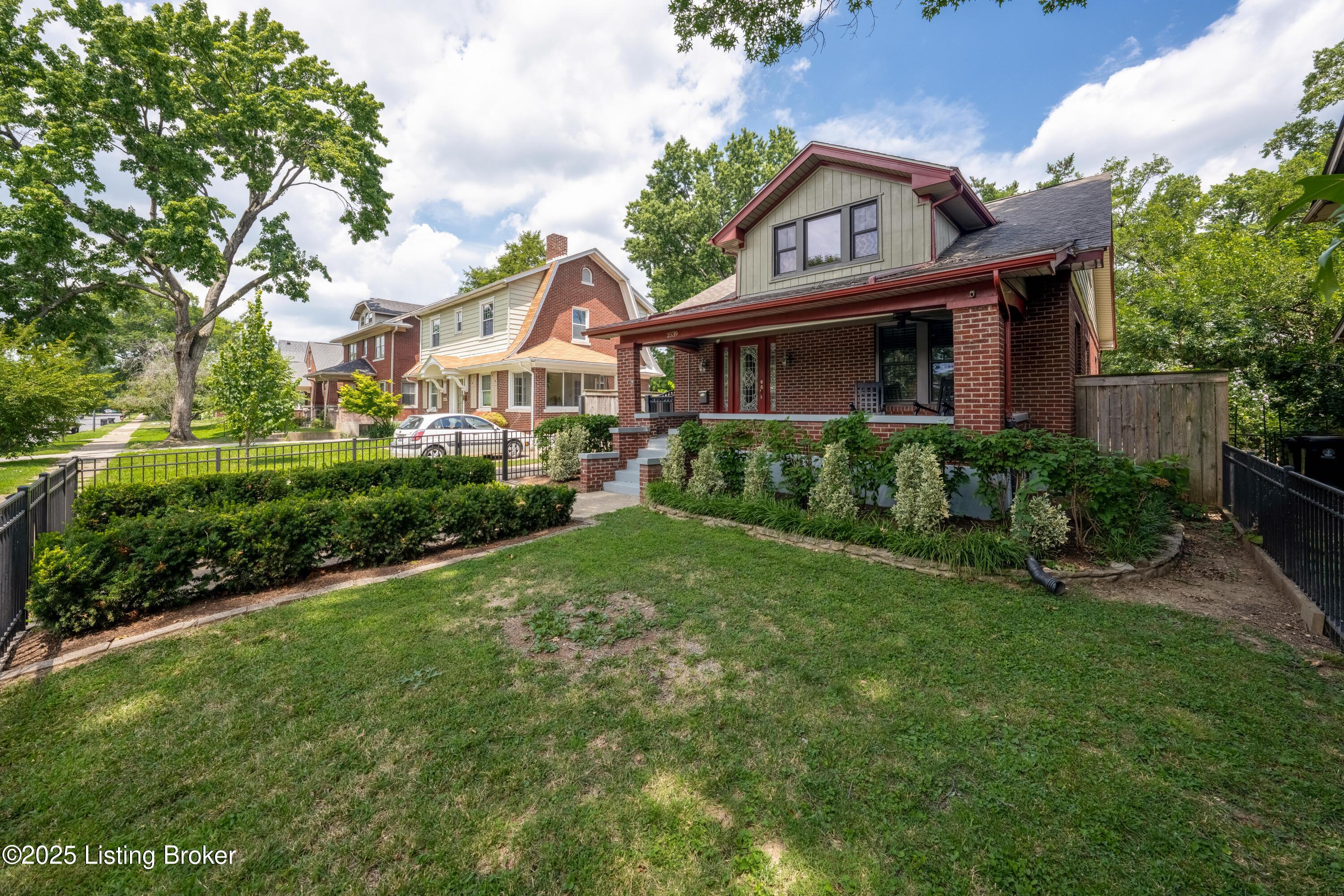 2539 Carolina Ave