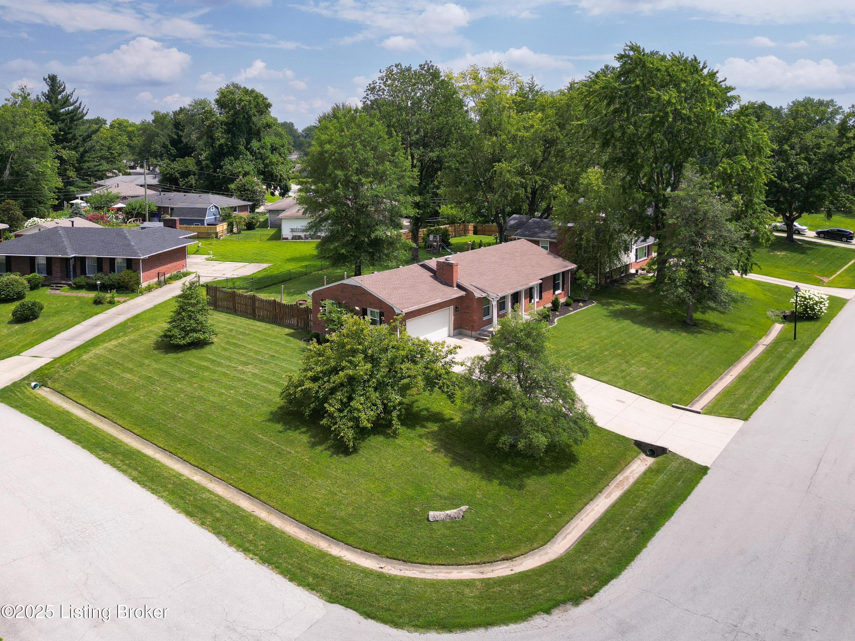 2407 Mahan Dr