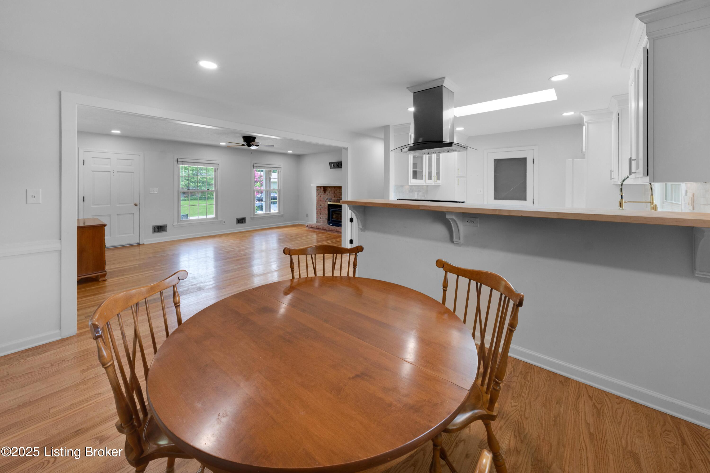 2407 Mahan Dr