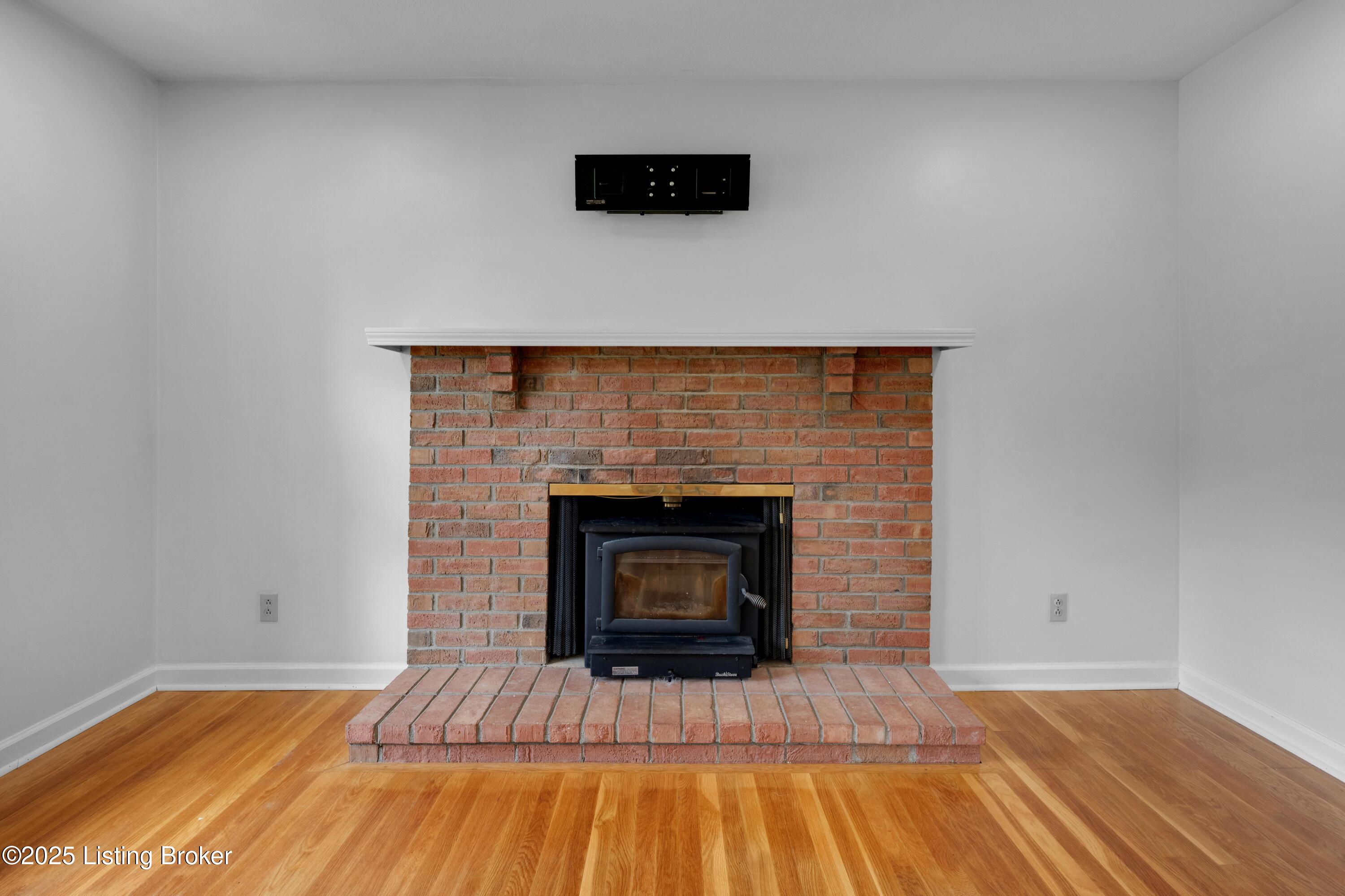 2407 Mahan Dr