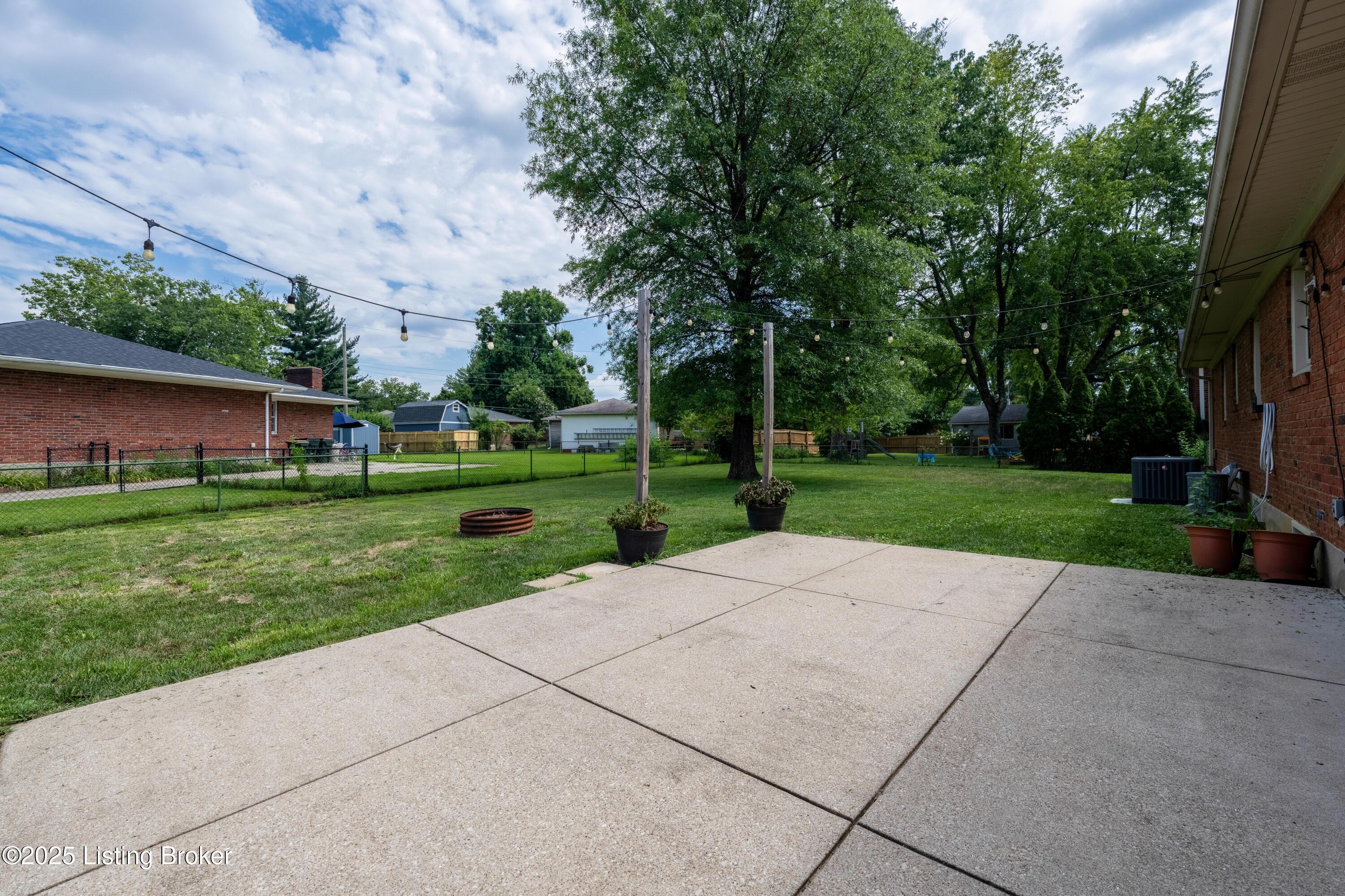 2407 Mahan Dr