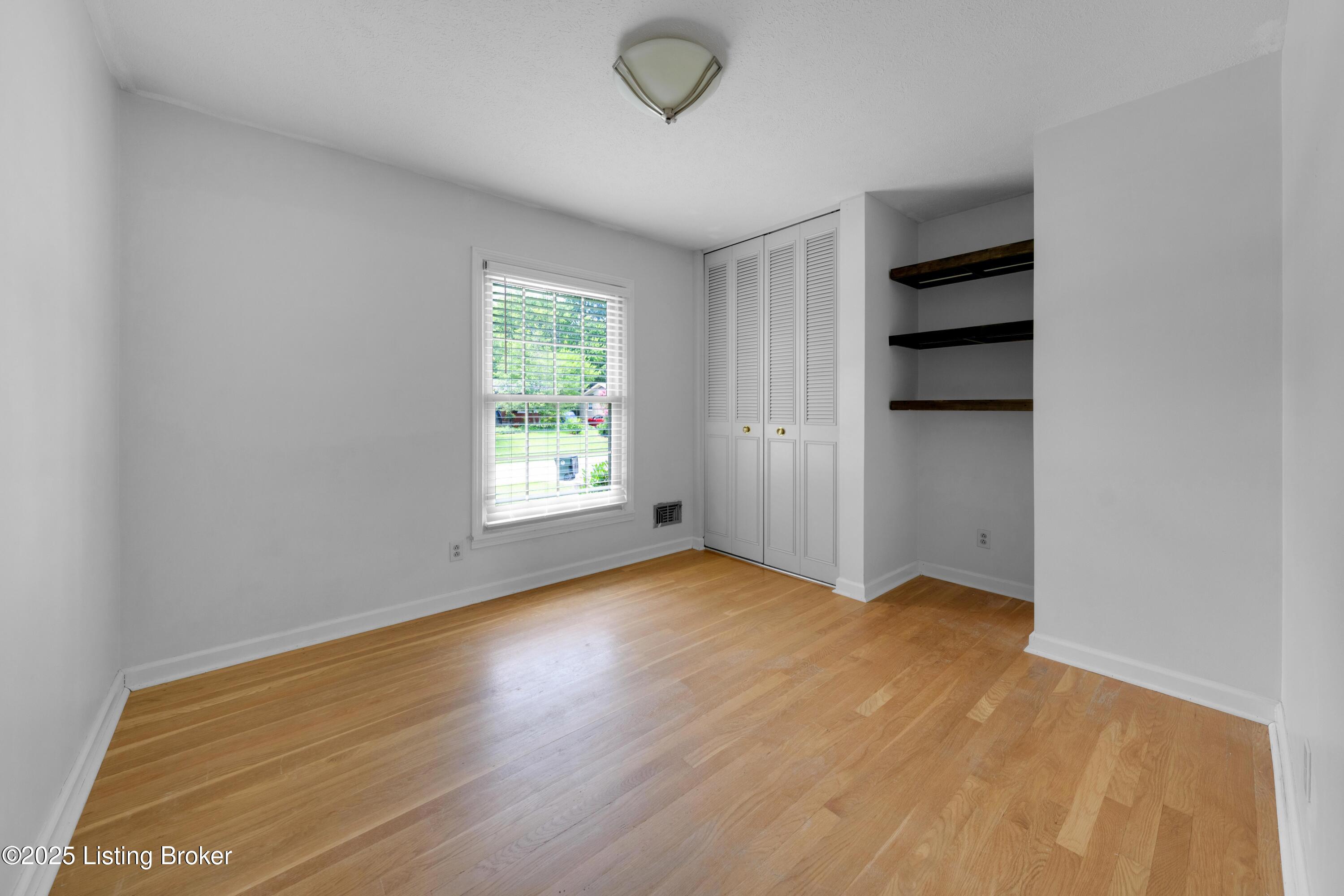 2407 Mahan Dr
