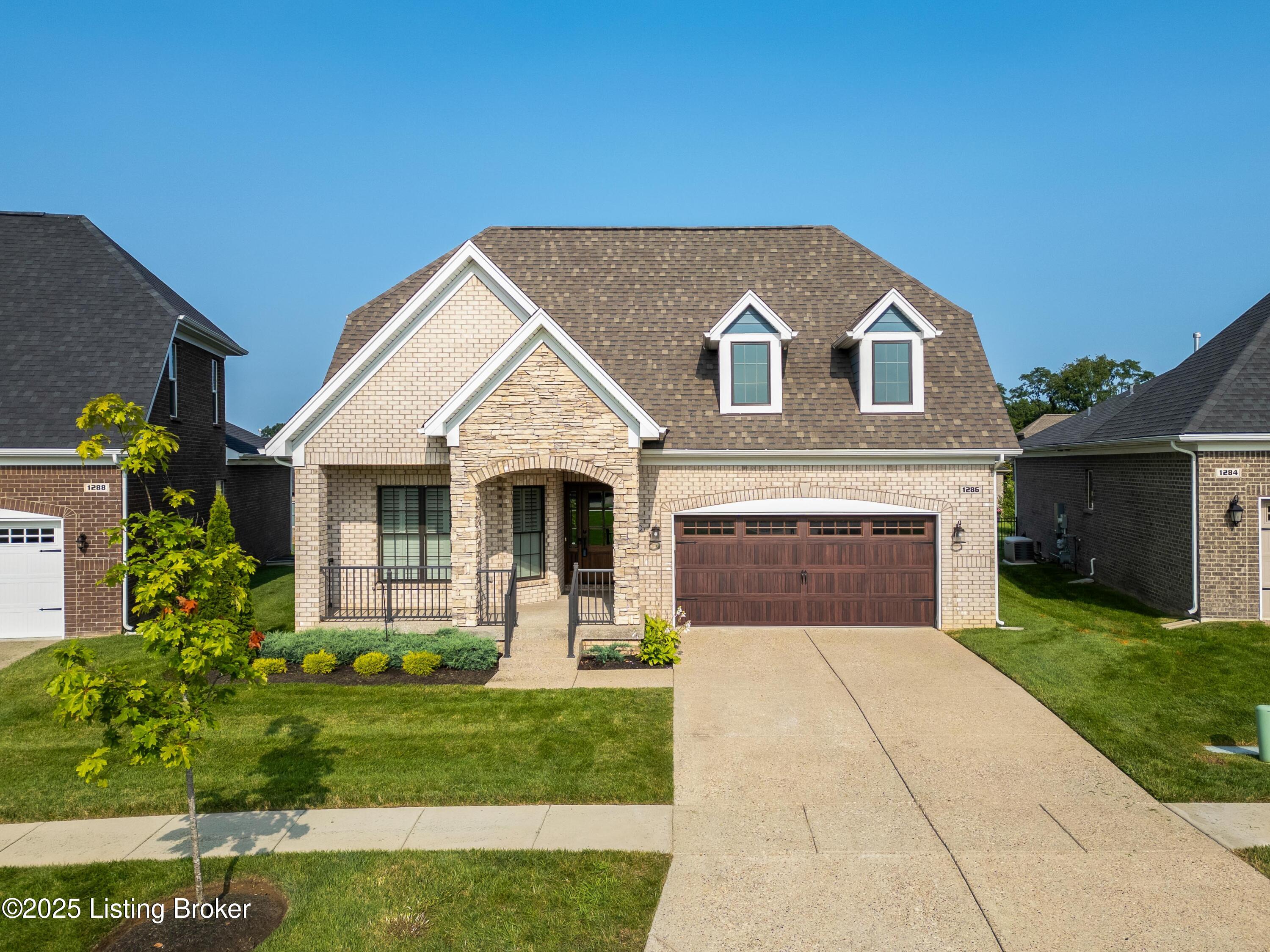 1286 Coolhouse Way