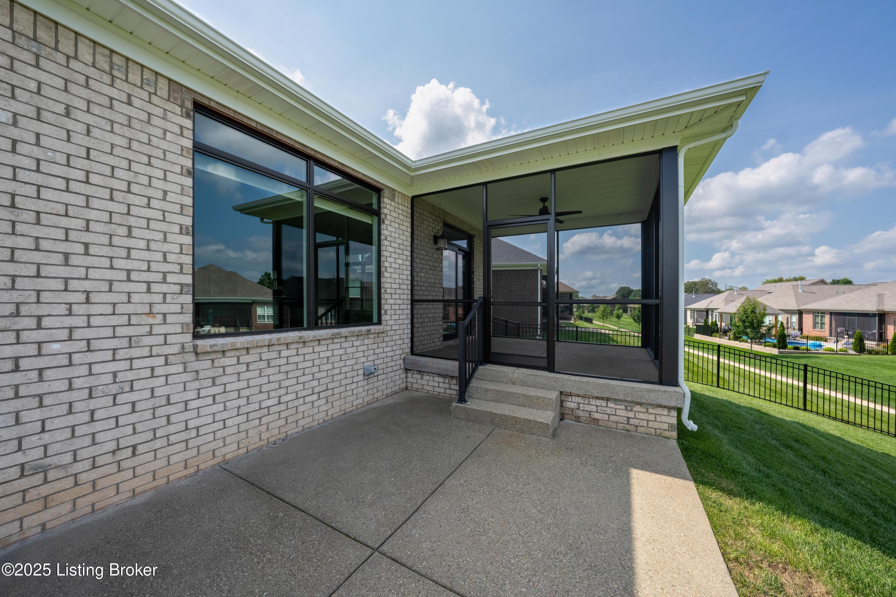 1286 Coolhouse Way