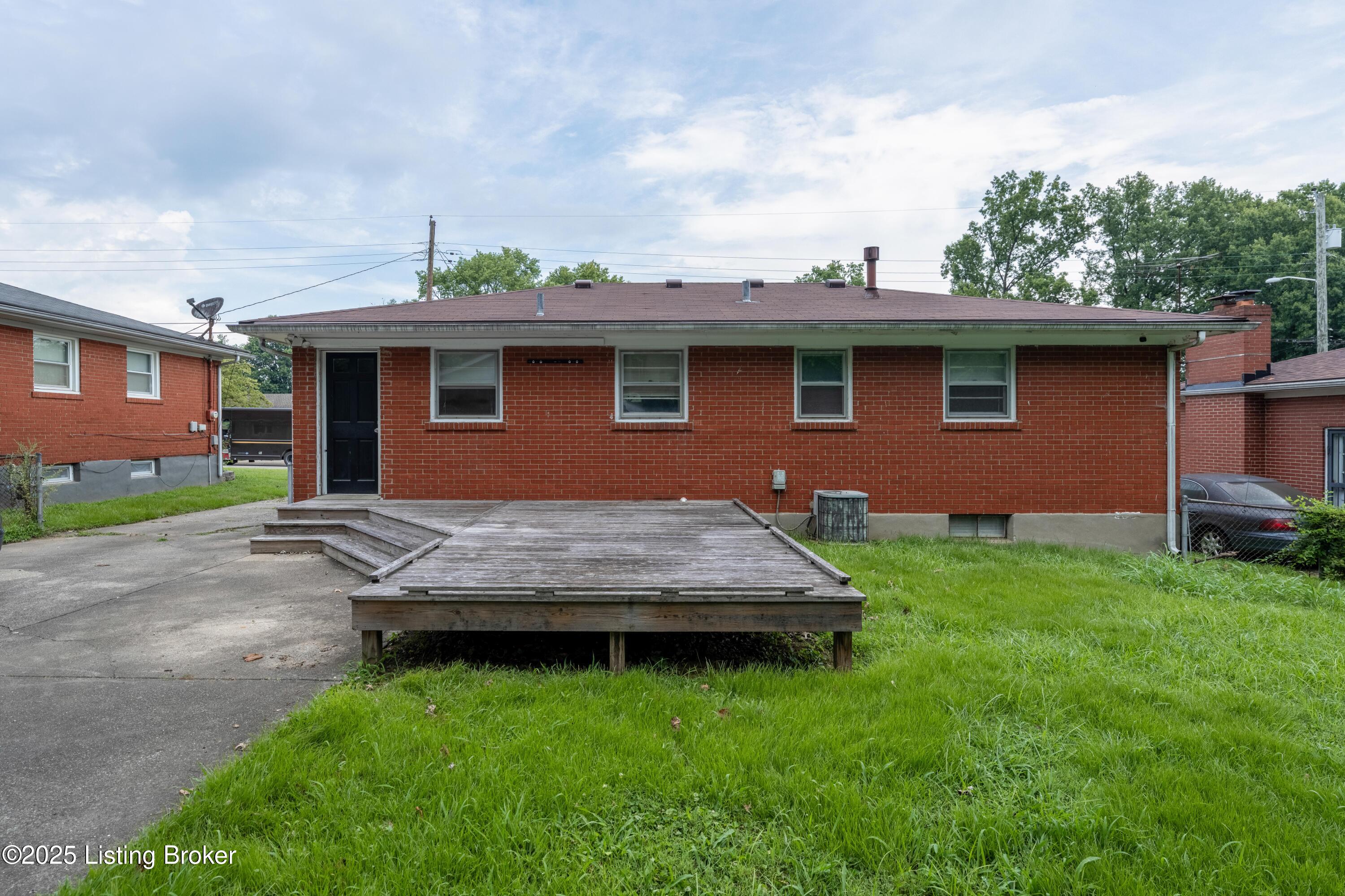 1930 Nelson Ave
