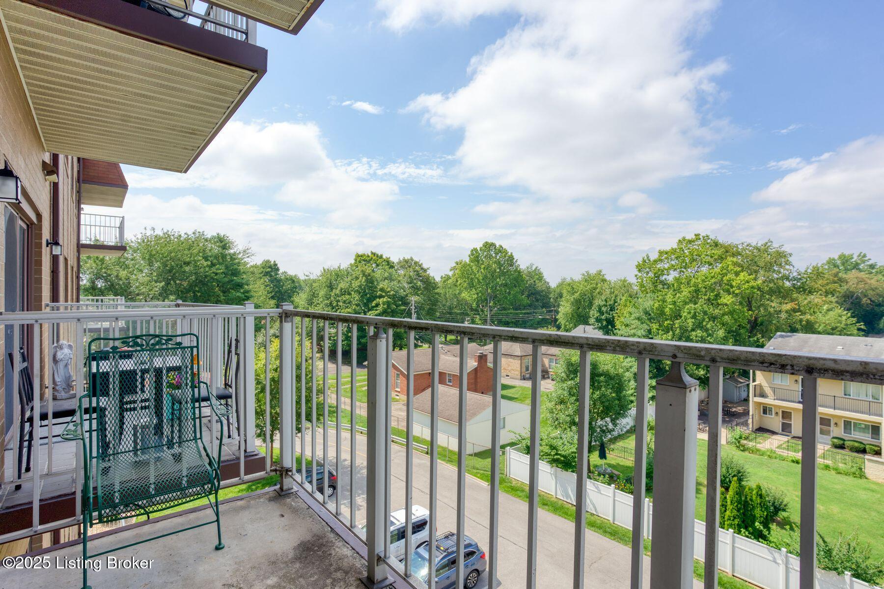 3030 Breckenridge Ln, 432, Louisville Unit: 432