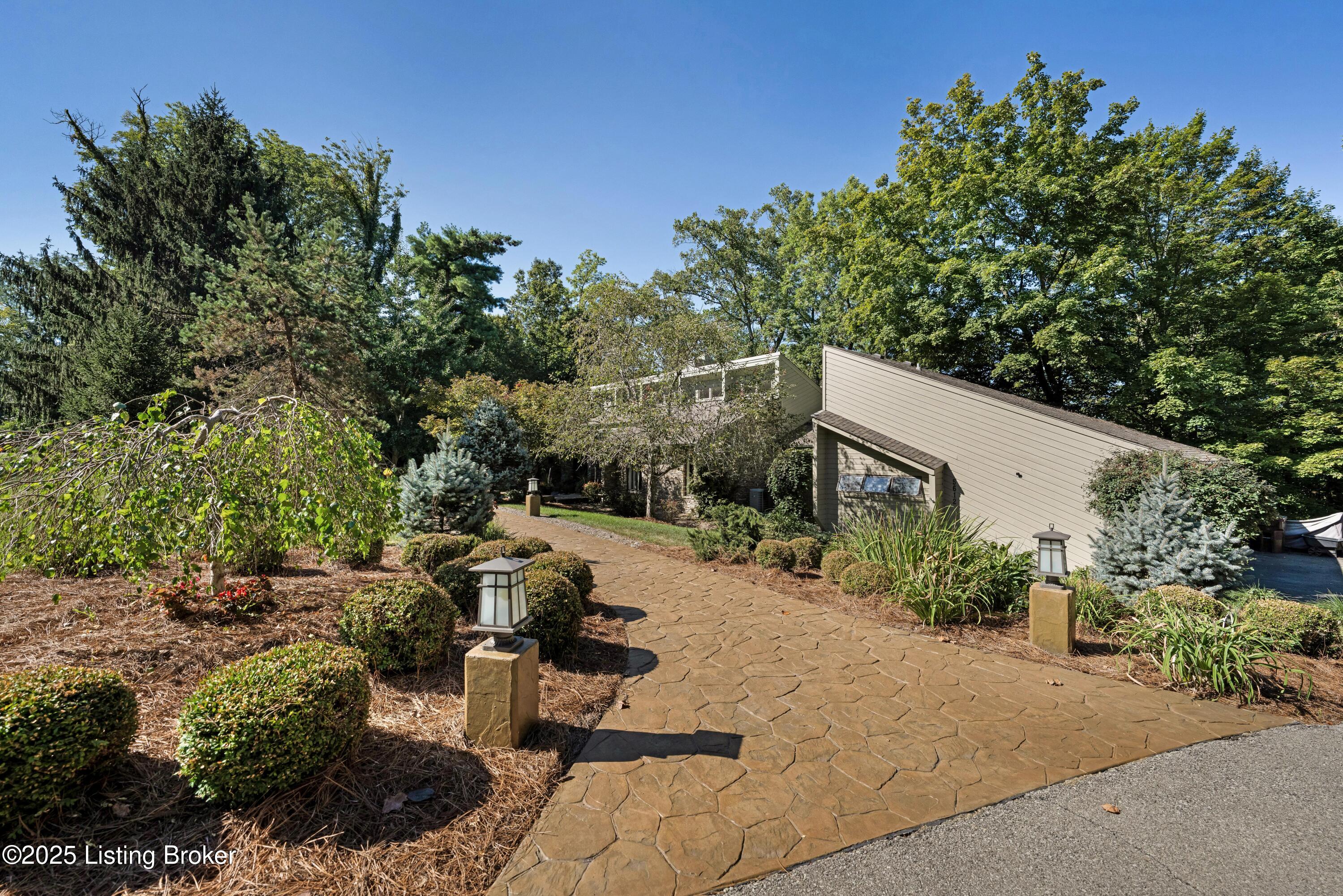 5612 Wolf Pen Trace