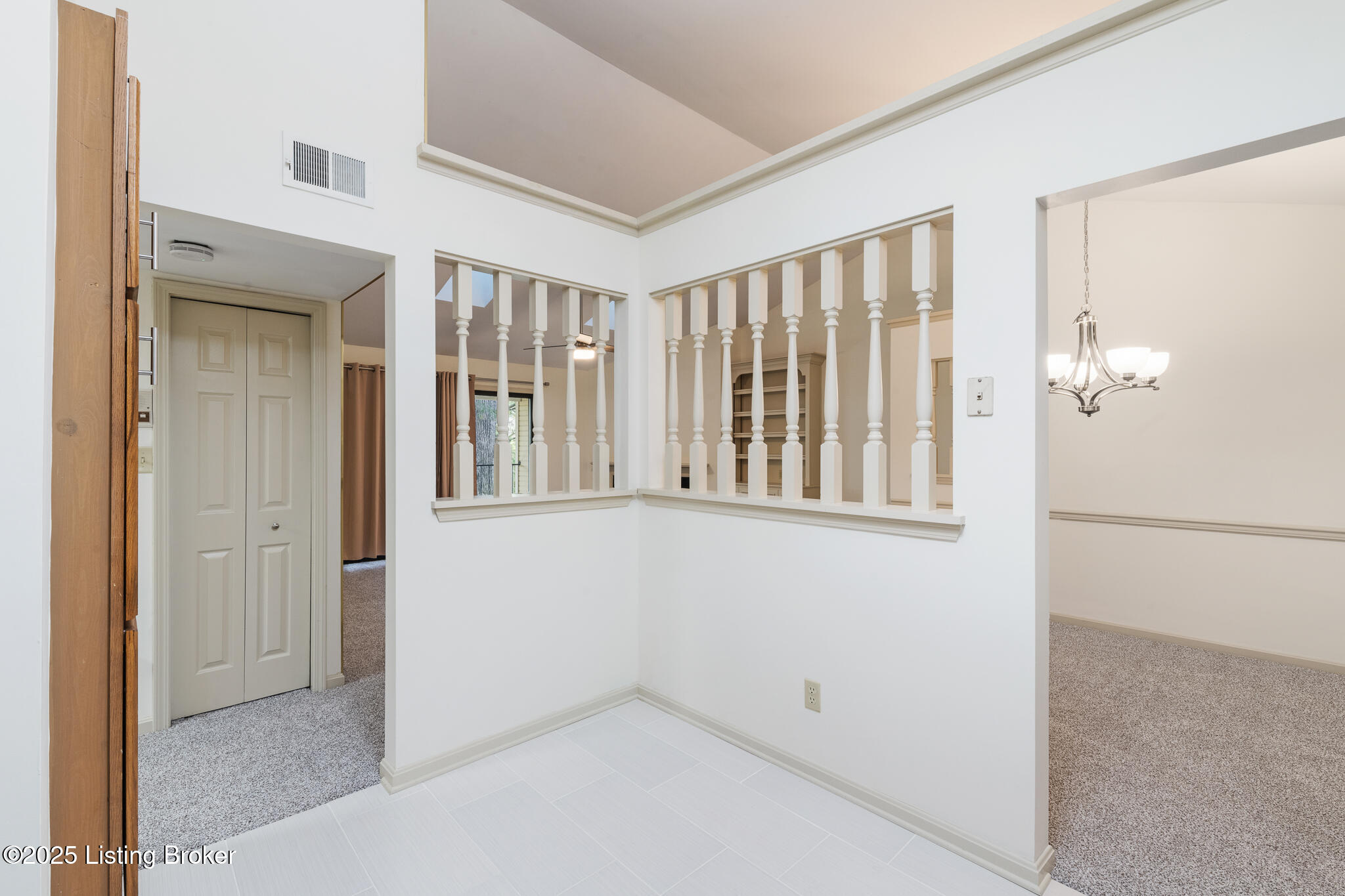 814 Washburn Ave, 23