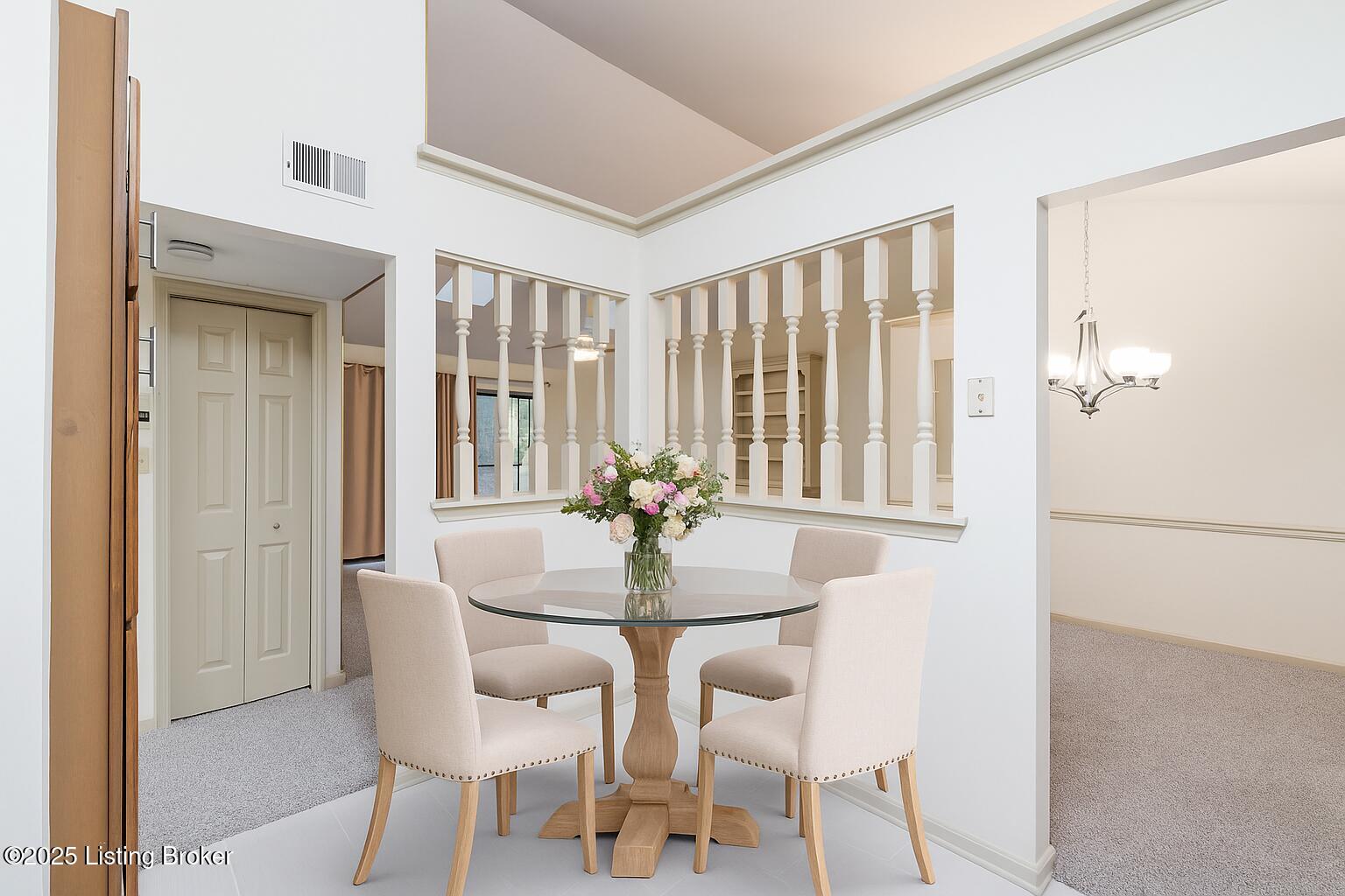 814 Washburn Ave, 23