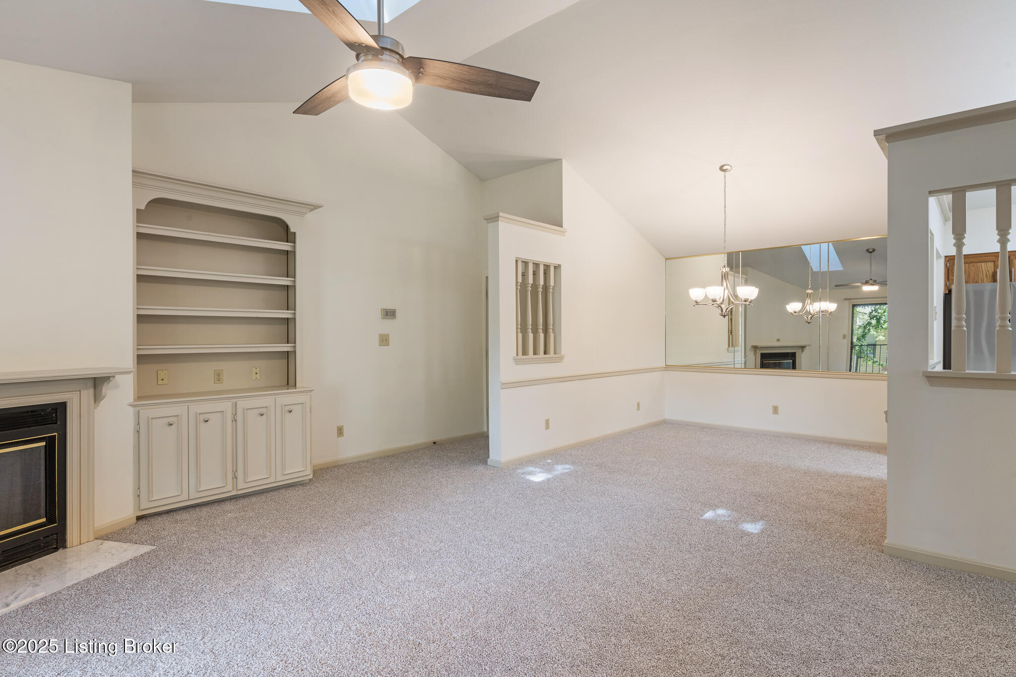 814 Washburn Ave, 23