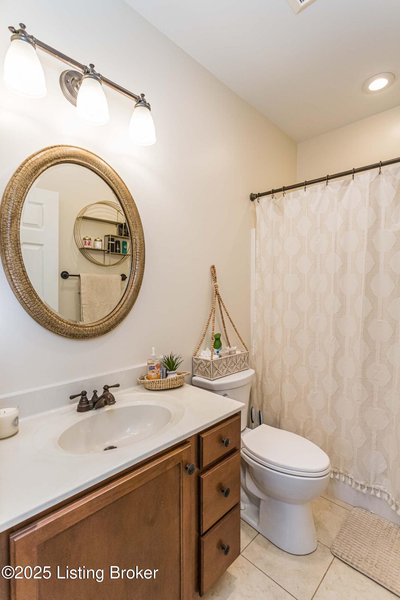 9214 Featherbell Blvd