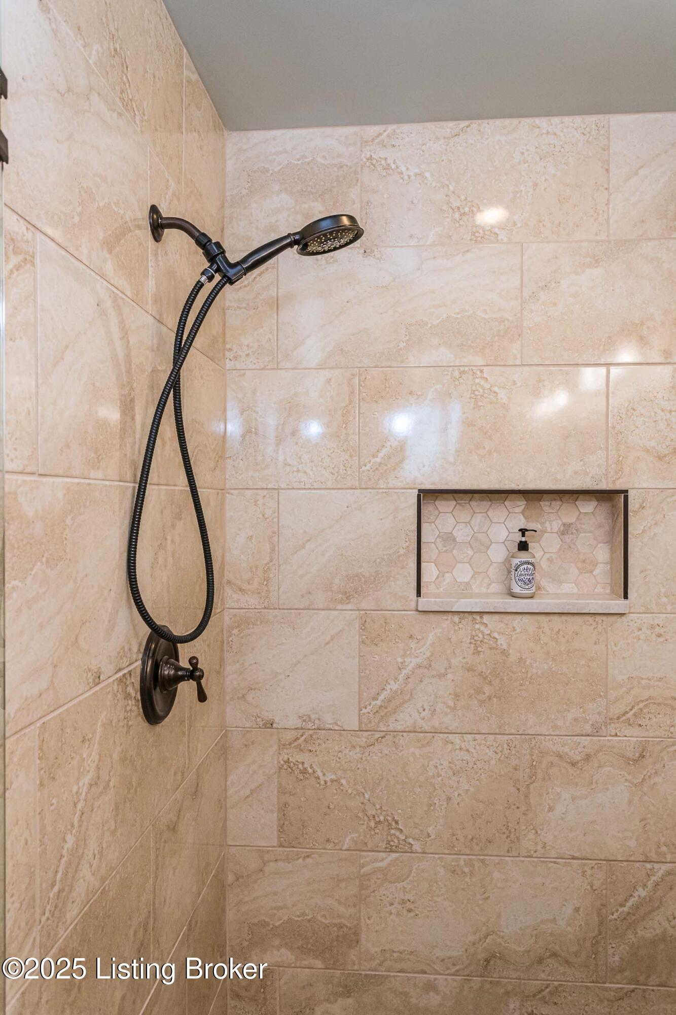 9214 Featherbell Blvd