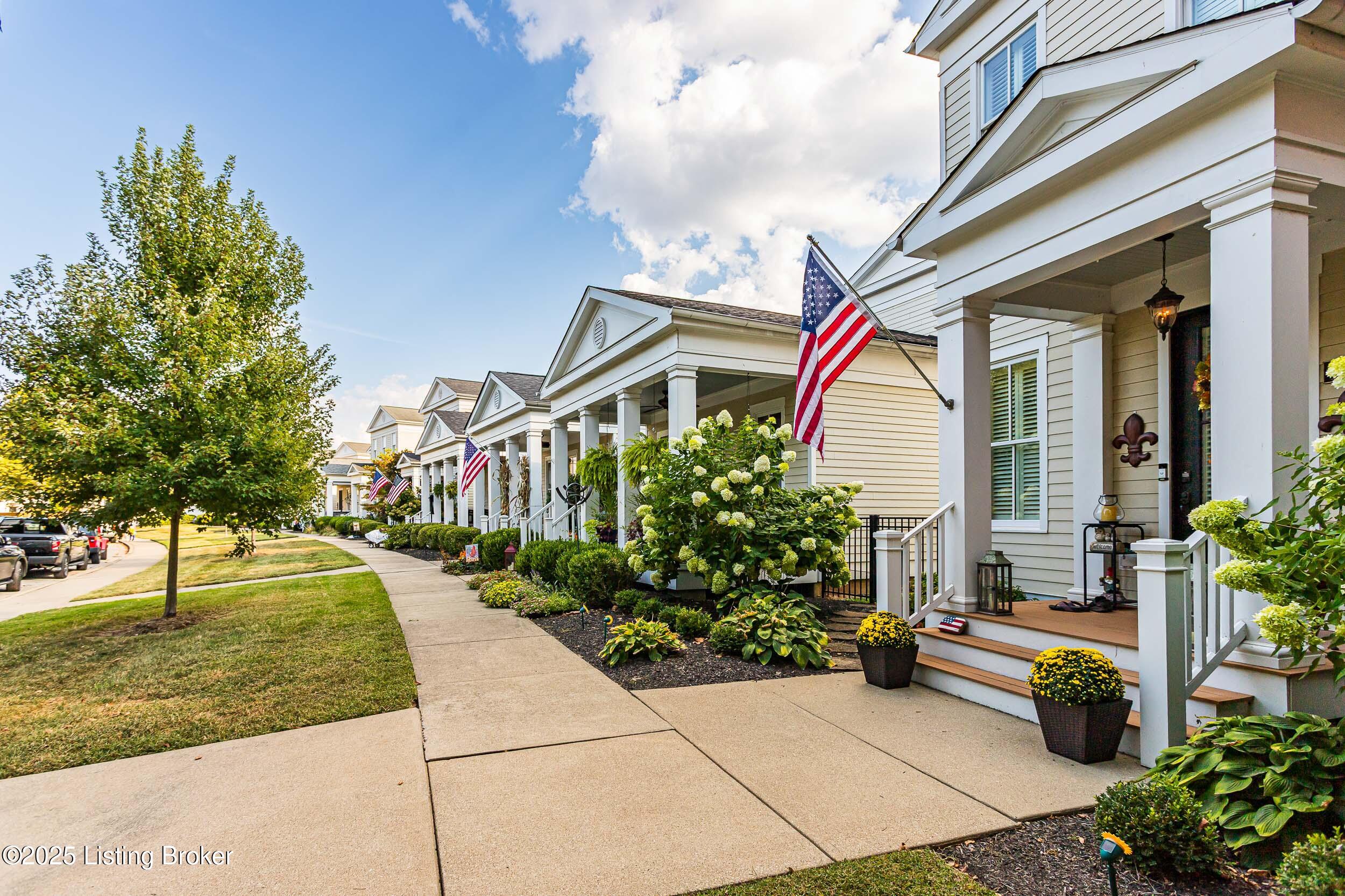 9214 Featherbell Blvd